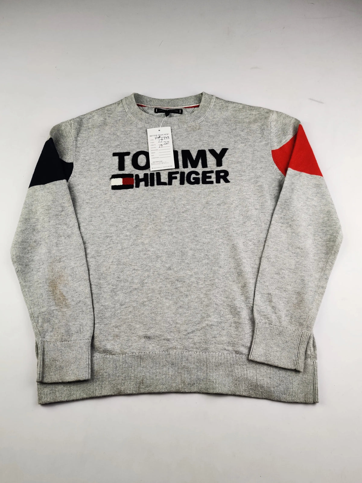 Buy online pre-used pre-loved 100% authentic & Original branded T.O.M.M.Y H.I.L.F.I.G.E.R (KWB-7744) available in Pakistan. Top international brands avilable.