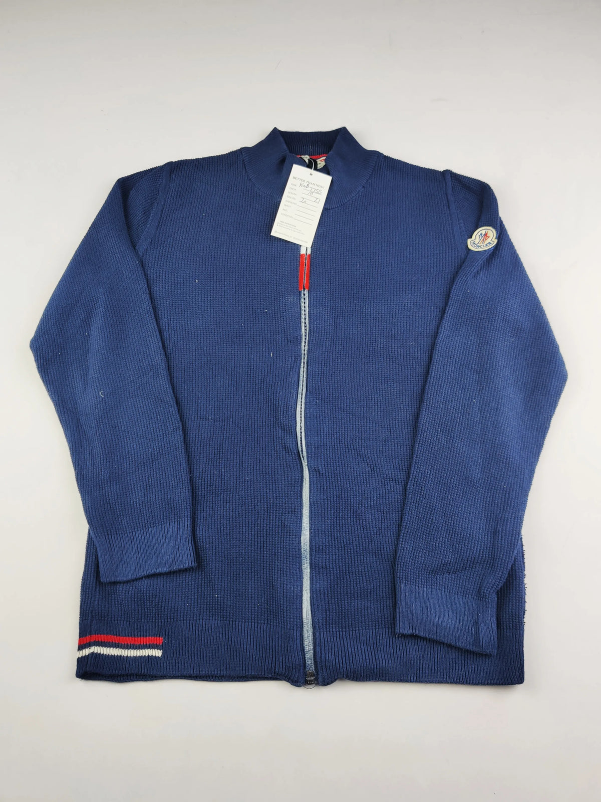Buy online pre-used pre-loved 100% authentic & Original branded Moncler (KWB-7755) available in Pakistan. Top international brands avilable.