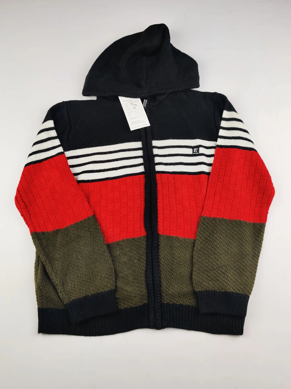 Buy online pre-used pre-loved 100% authentic & Original branded Mayoral (KWB-7763) available in Pakistan. Top international brands avilable.