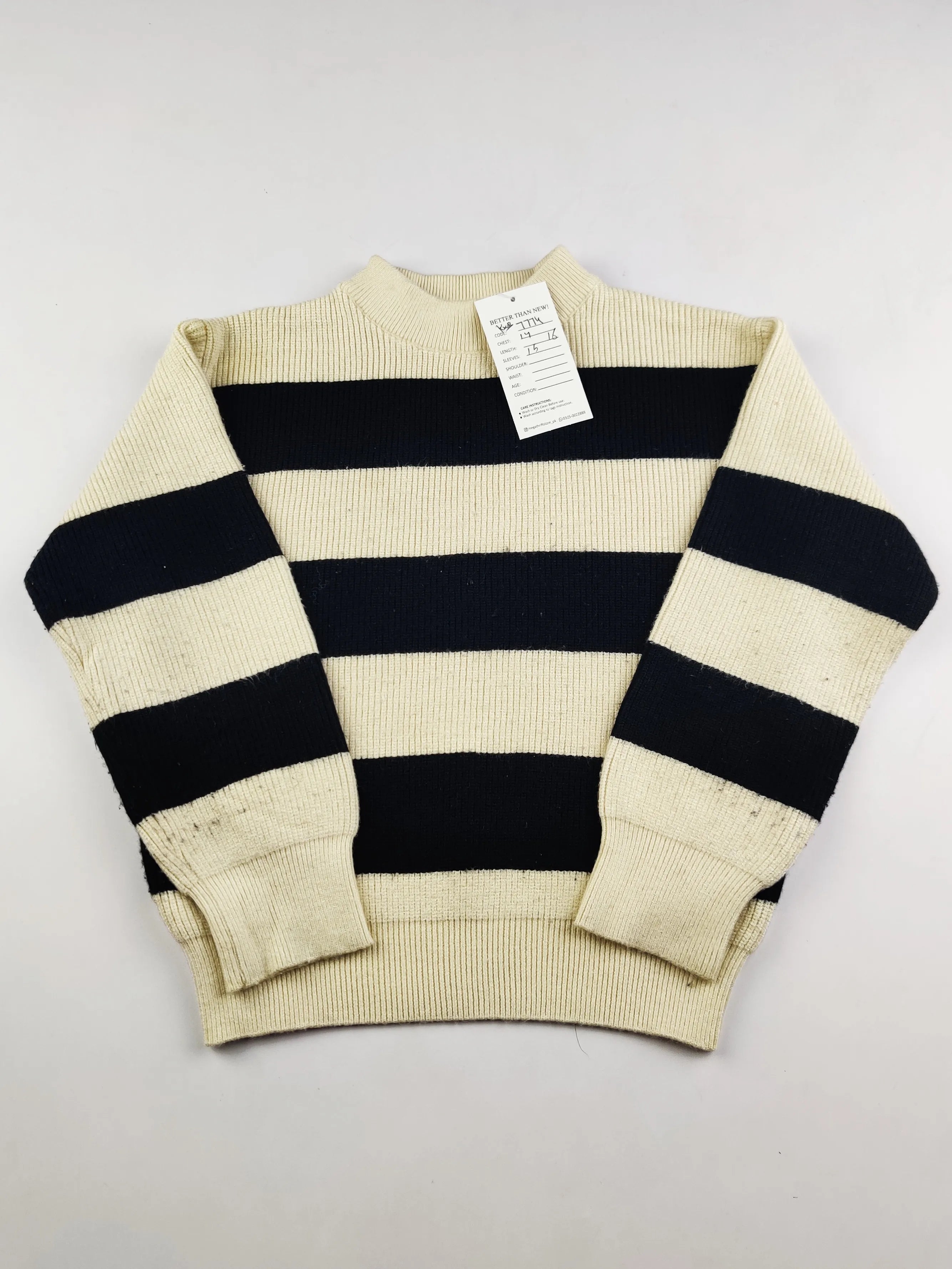 Buy online pre-used pre-loved 100% authentic & Original branded Shein (KWB-7774) available in Pakistan. Top international brands avilable.