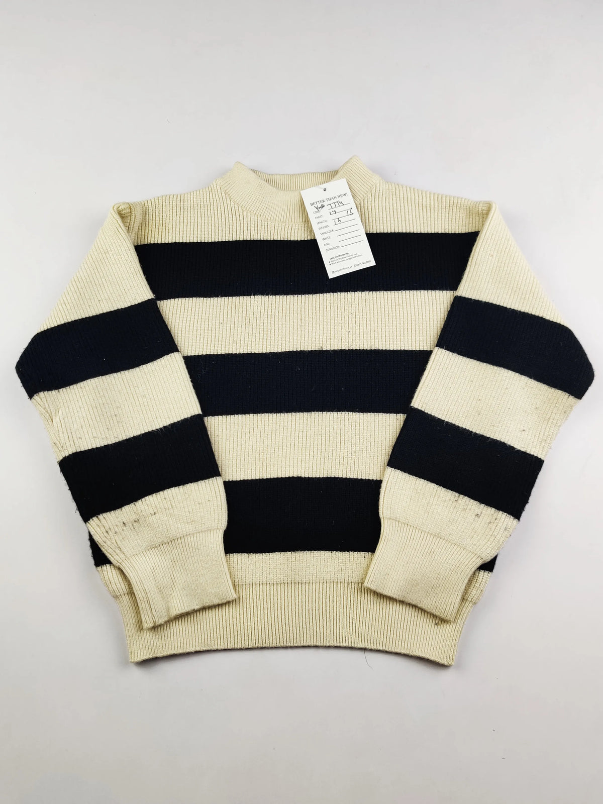 Buy online pre-used pre-loved 100% authentic & Original branded Shein (KWB-7774) available in Pakistan. Top international brands avilable.