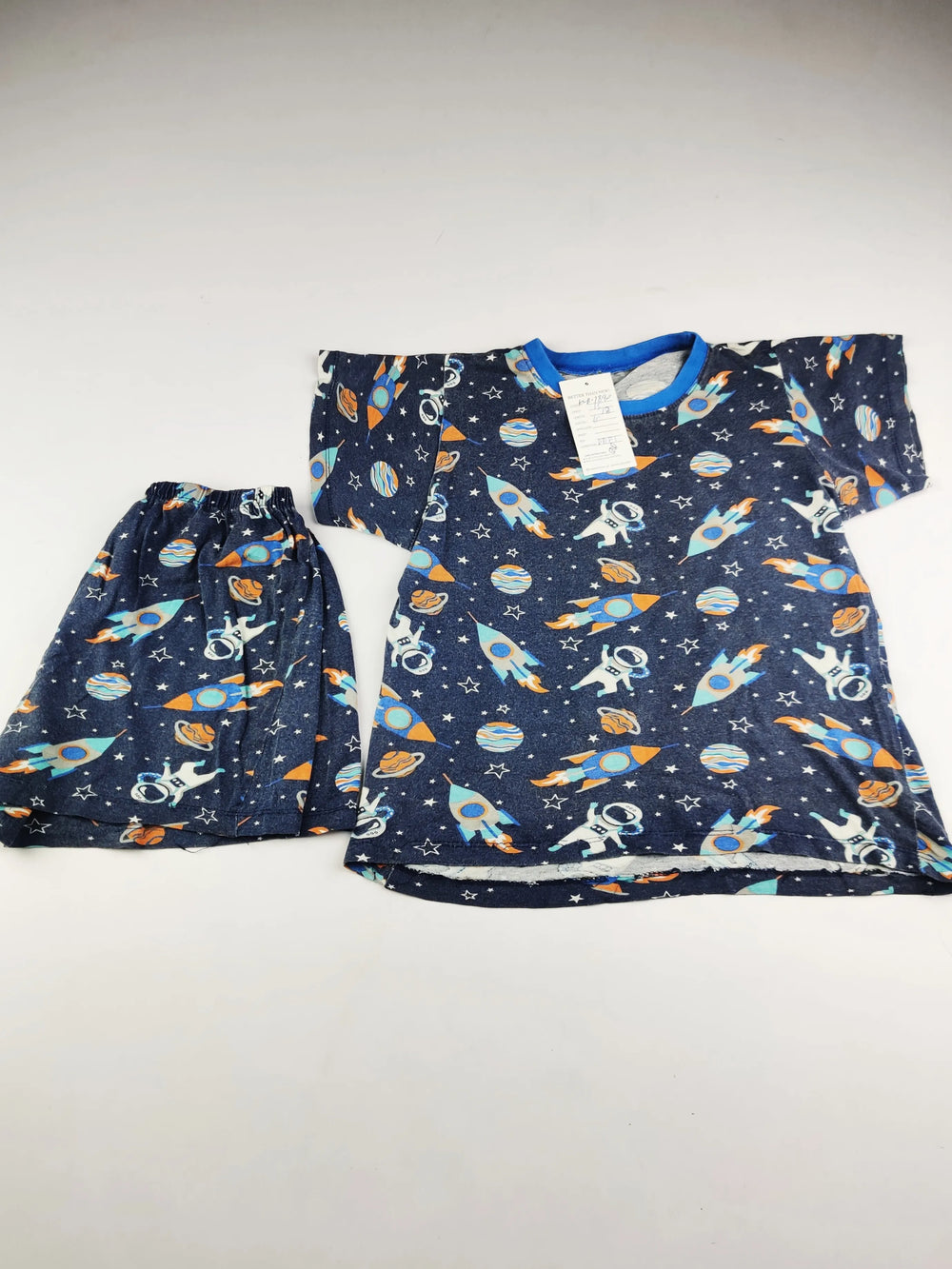 Buy online pre-used pre-loved 100% authentic & Original branded Kids (KWB-7890) available in Pakistan. Top international brands avilable.