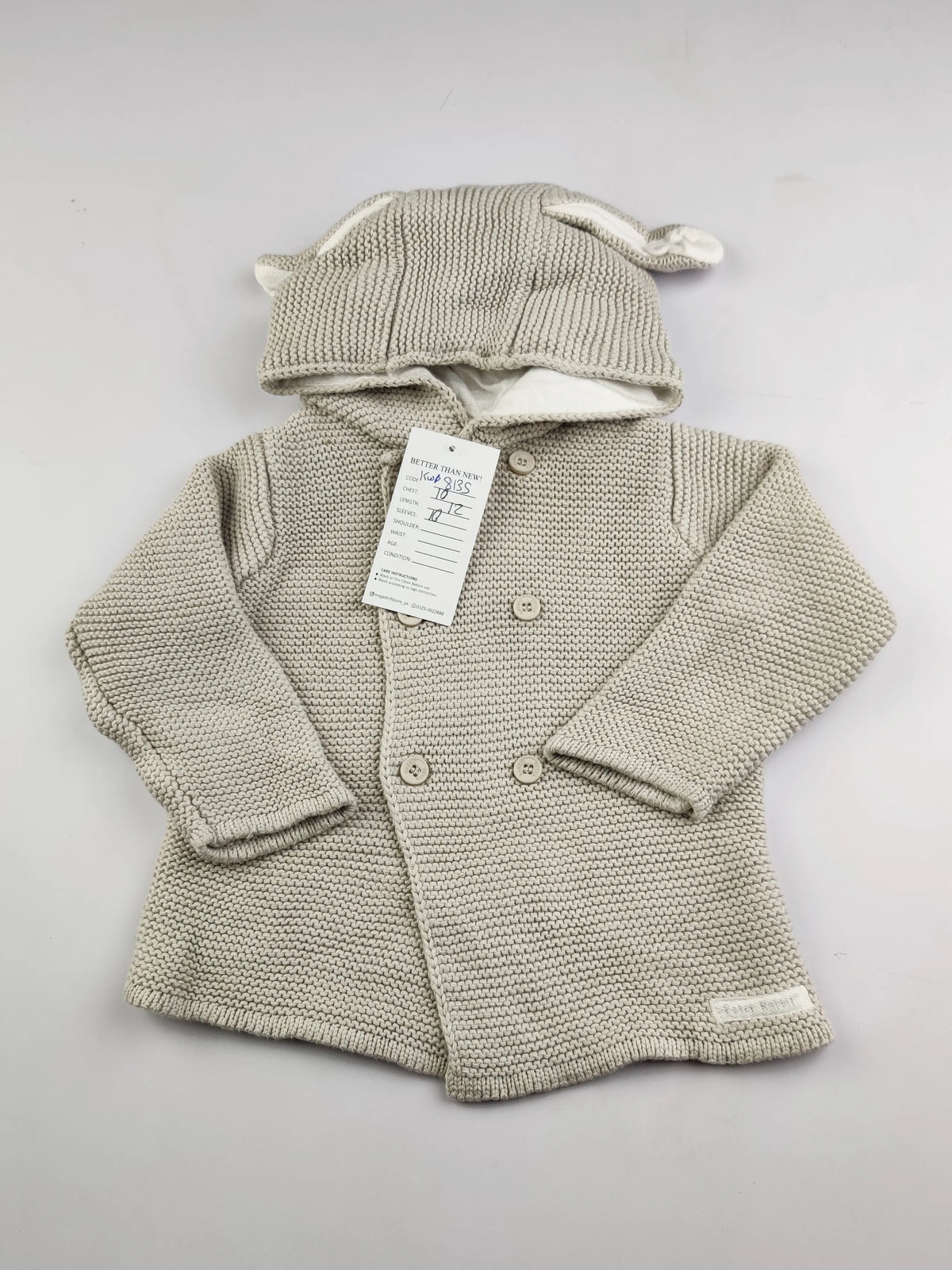 Buy online pre-used pre-loved 100% authentic & Original branded Peter Rabbit (KWB-8135) available in Pakistan. Top international brands avilable.