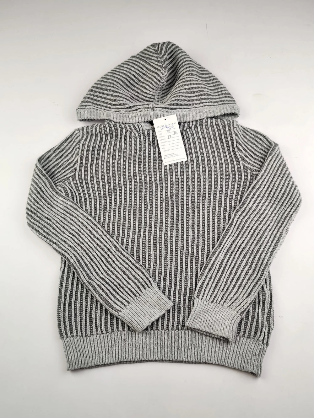 Buy online pre-used pre-loved 100% authentic & Original branded E Of M (KWB-8155) available in Pakistan. Top international brands avilable.
