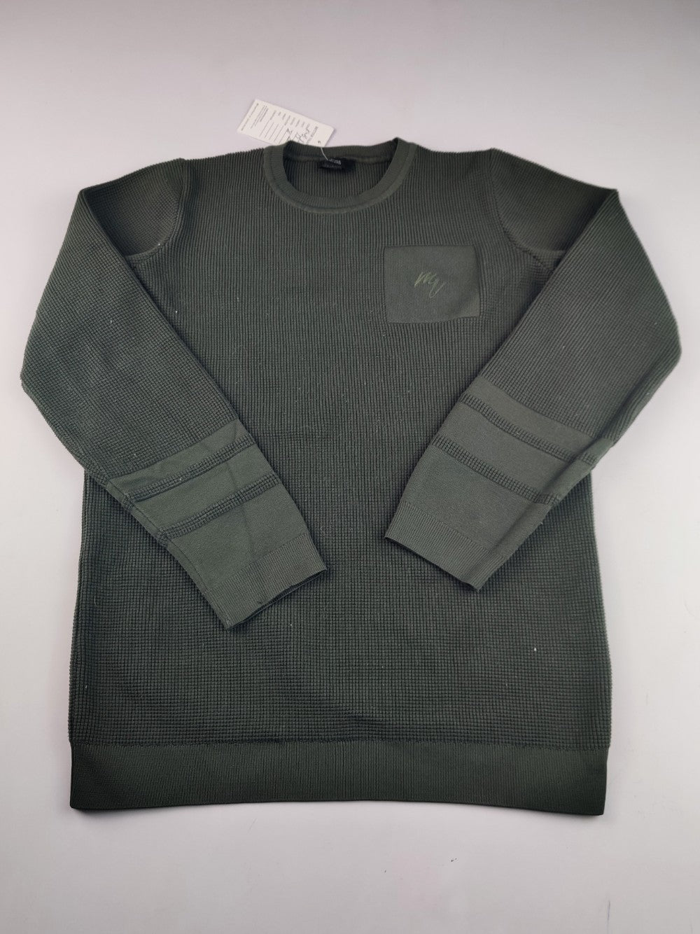 River Island (KWB-8752)
