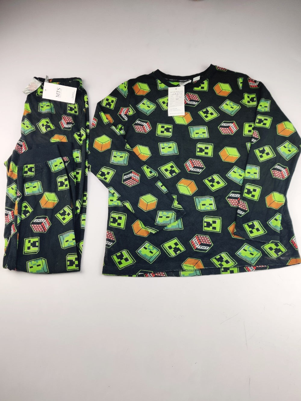 Primark (KWB-8797)