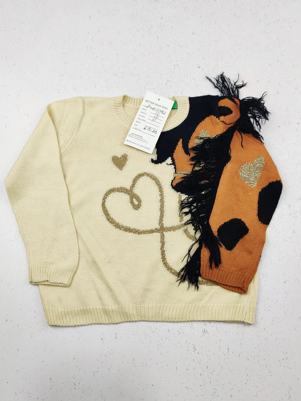 Buy online pre-used pre-loved 100% authentic & Original branded Unknown Brand (KWG-10061) available in Pakistan. Top international brands avilable.