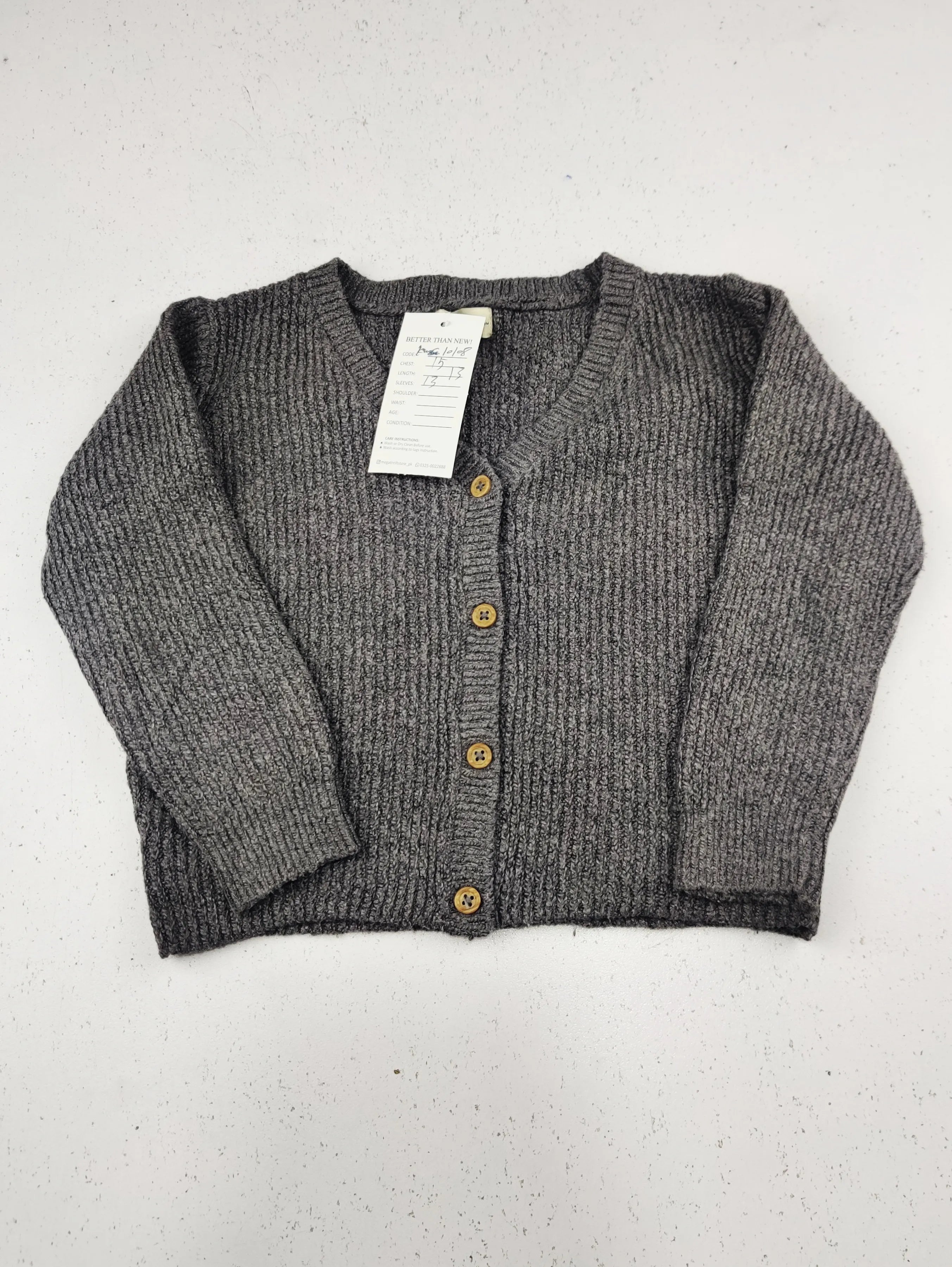 Buy online pre-used pre-loved 100% authentic & Original branded F&F (KWG-10108) available in Pakistan. Top international brands avilable.