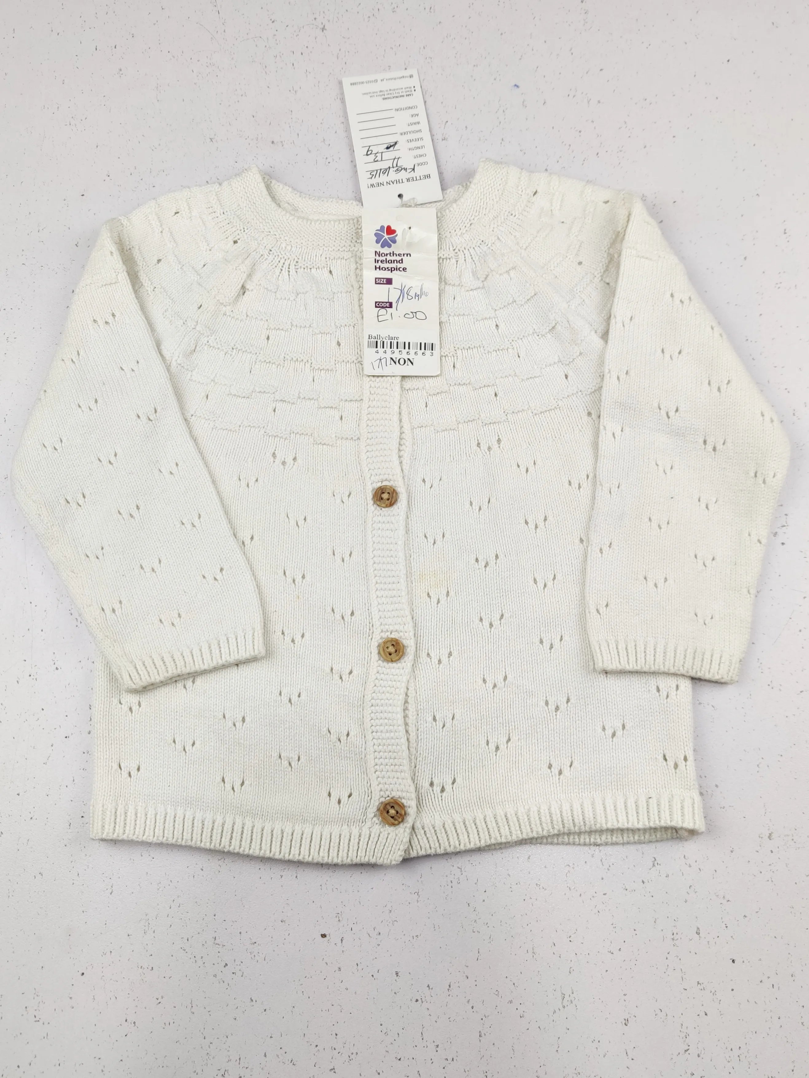 Buy online pre-used pre-loved 100% authentic & Original branded Tu (KWG-10115) available in Pakistan. Top international brands avilable.