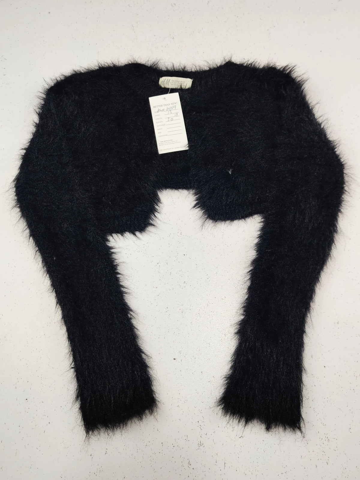 Buy online pre-used pre-loved 100% authentic & Original branded H&M (KWG-10159) available in Pakistan. Top international brands avilable.