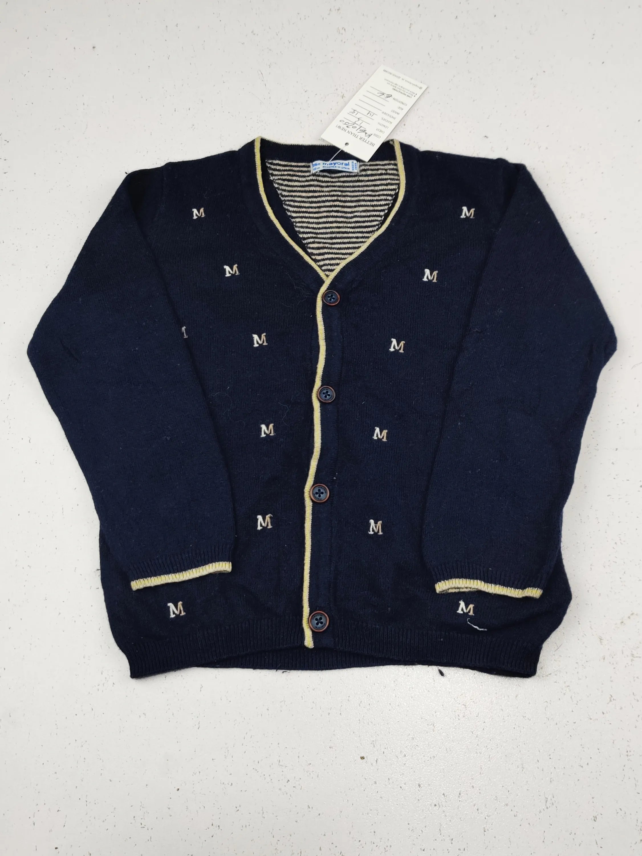 Buy online pre-used pre-loved 100% authentic & Original branded Mayoral (KWG-10200) available in Pakistan. Top international brands avilable.