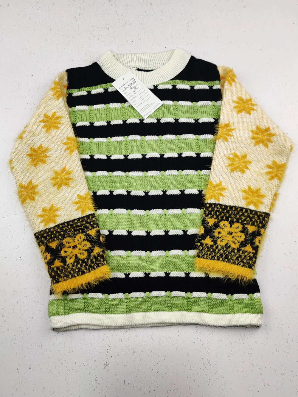 Buy online pre-used pre-loved 100% authentic & Original branded Unknown Brand (KWG-10318) available in Pakistan. Top international brands avilable.