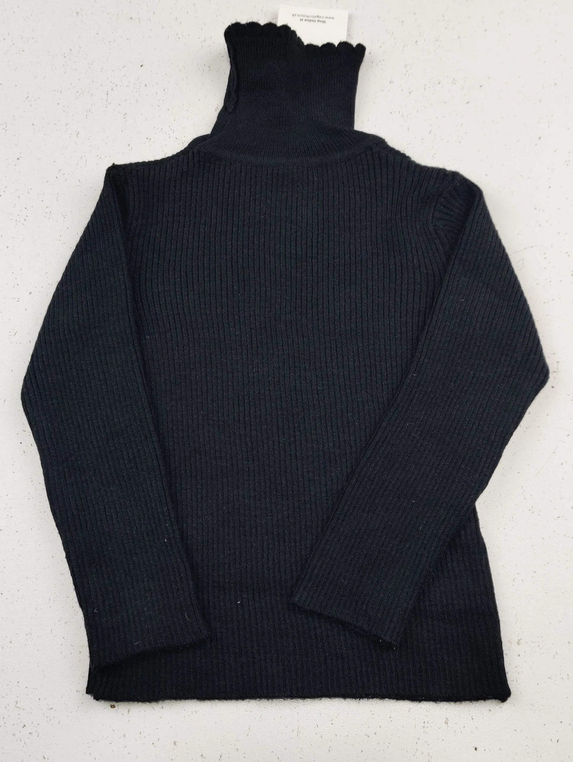 Buy online pre-used pre-loved 100% authentic & Original branded Unknown Brand (KWG-10354) available in Pakistan. Top international brands avilable.