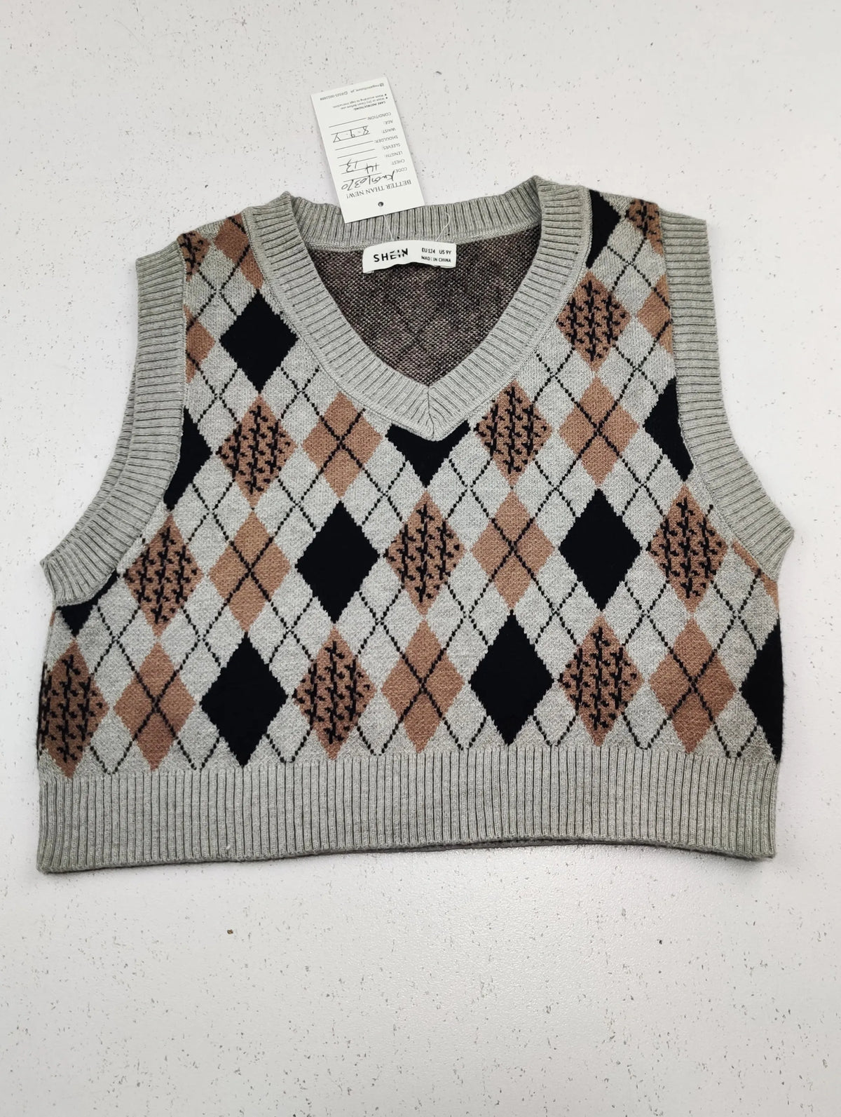 Buy online pre-used pre-loved 100% authentic & Original branded Shein (KWG-10370) available in Pakistan. Top international brands avilable.