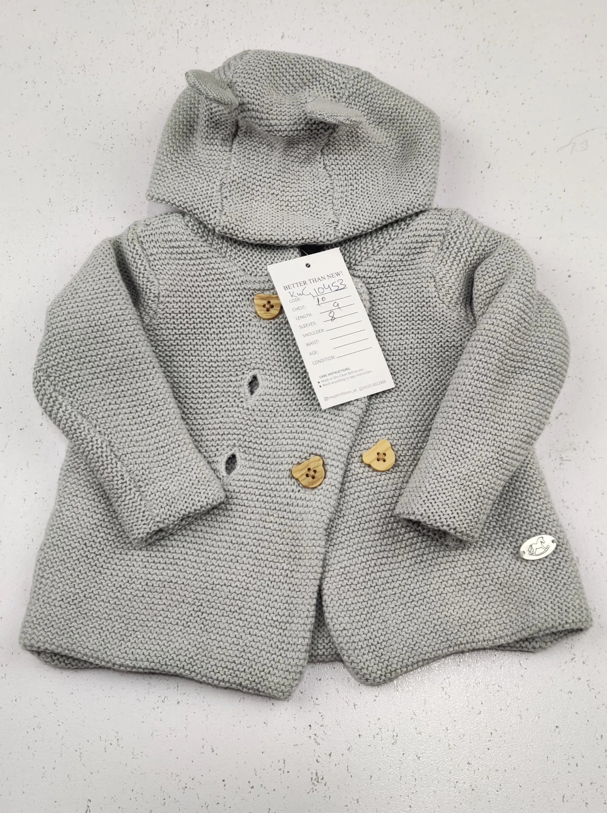 Buy online pre-used pre-loved 100% authentic & Original branded Unknown Brand (KWG-10453) available in Pakistan. Top international brands avilable.
