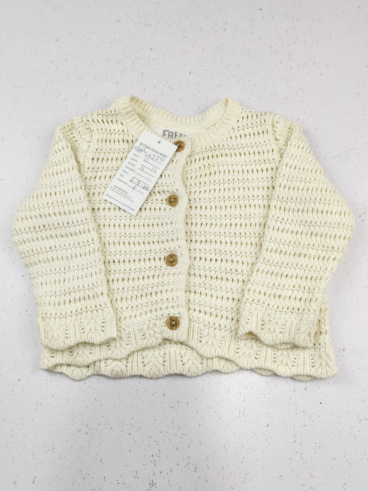 Buy online pre-used pre-loved 100% authentic & Original branded Fred & Flo (KWG-10520) available in Pakistan. Top international brands avilable.