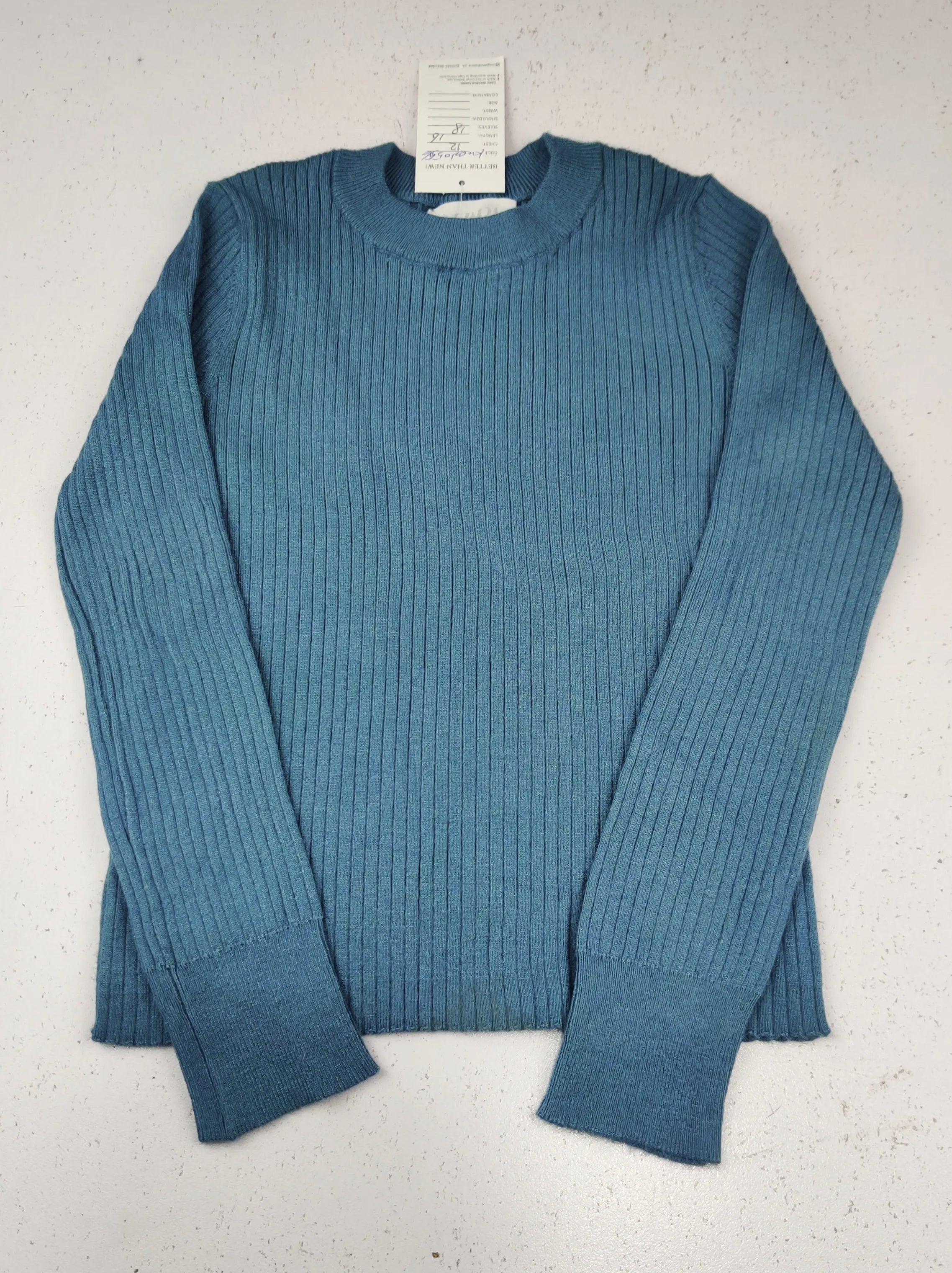 Buy online pre-used pre-loved 100% authentic & Original branded Zara (KWG-10556) available in Pakistan. Top international brands avilable.