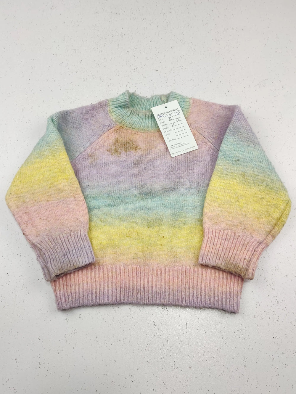Buy online pre-used pre-loved 100% authentic & Original branded Unknown Brand (KWG-10585) available in Pakistan. Top international brands avilable.