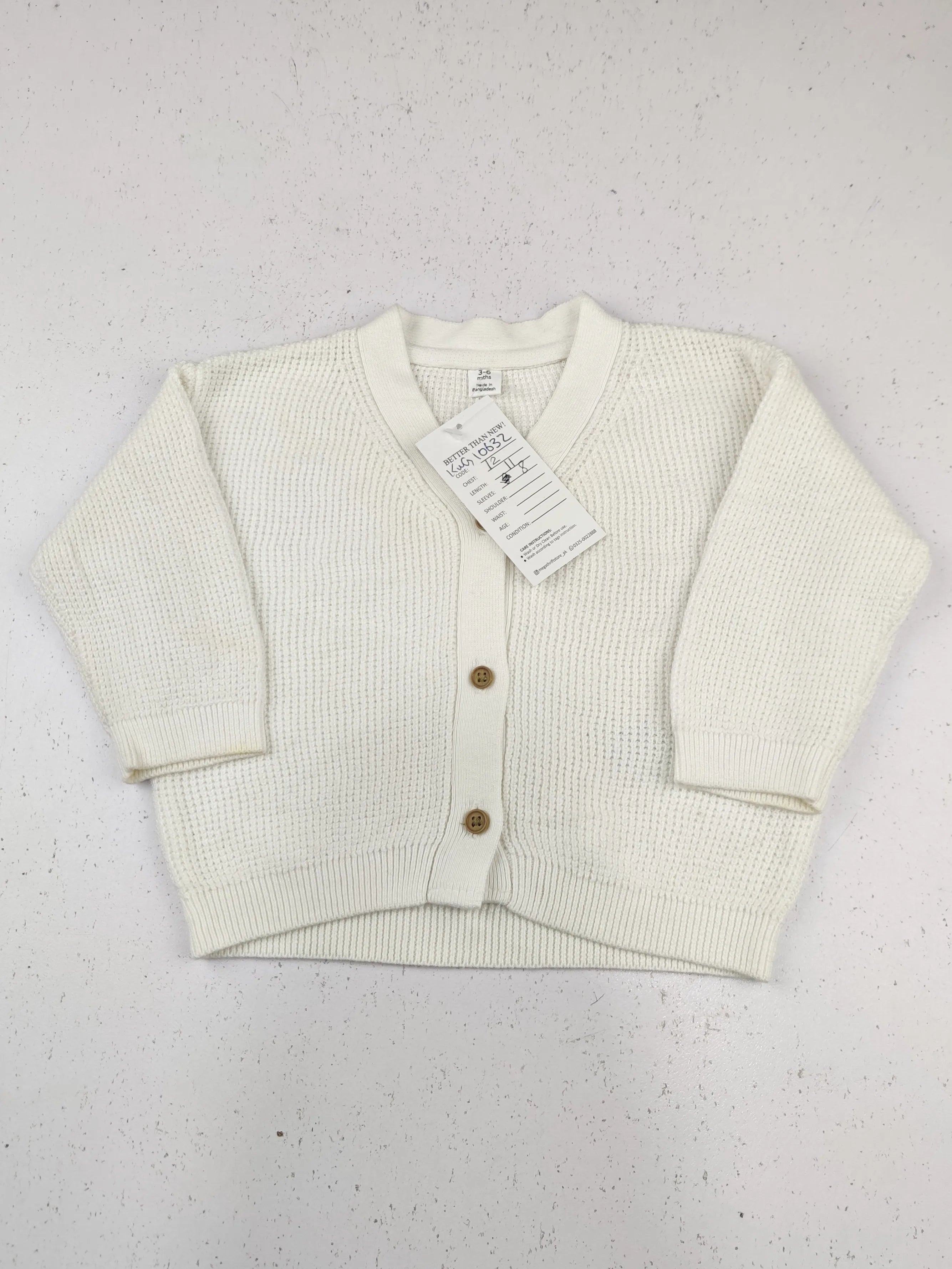 Buy online pre-used pre-loved 100% authentic & Original branded Primark (KWG-10632) available in Pakistan. Top international brands avilable.