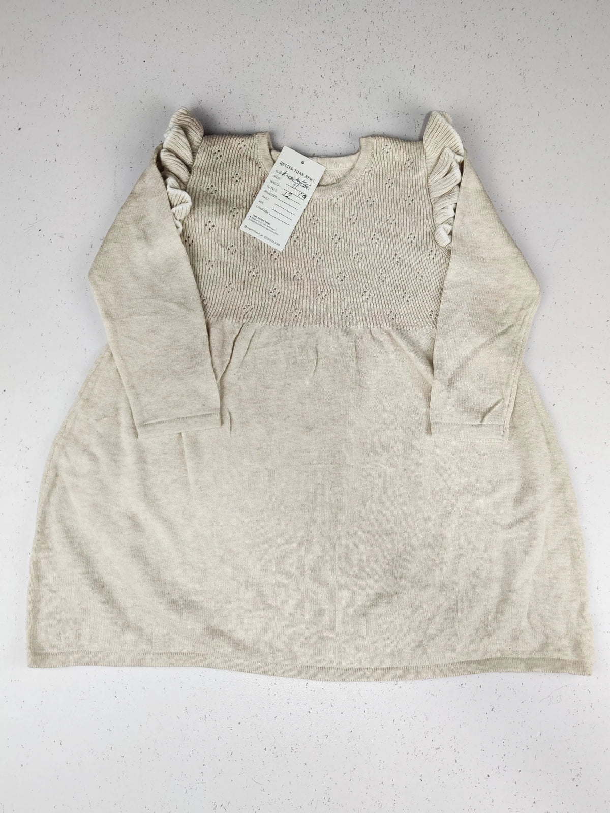 Buy online pre-used pre-loved 100% authentic & Original branded Unknown Brand (KWG-10642) available in Pakistan. Top international brands avilable.