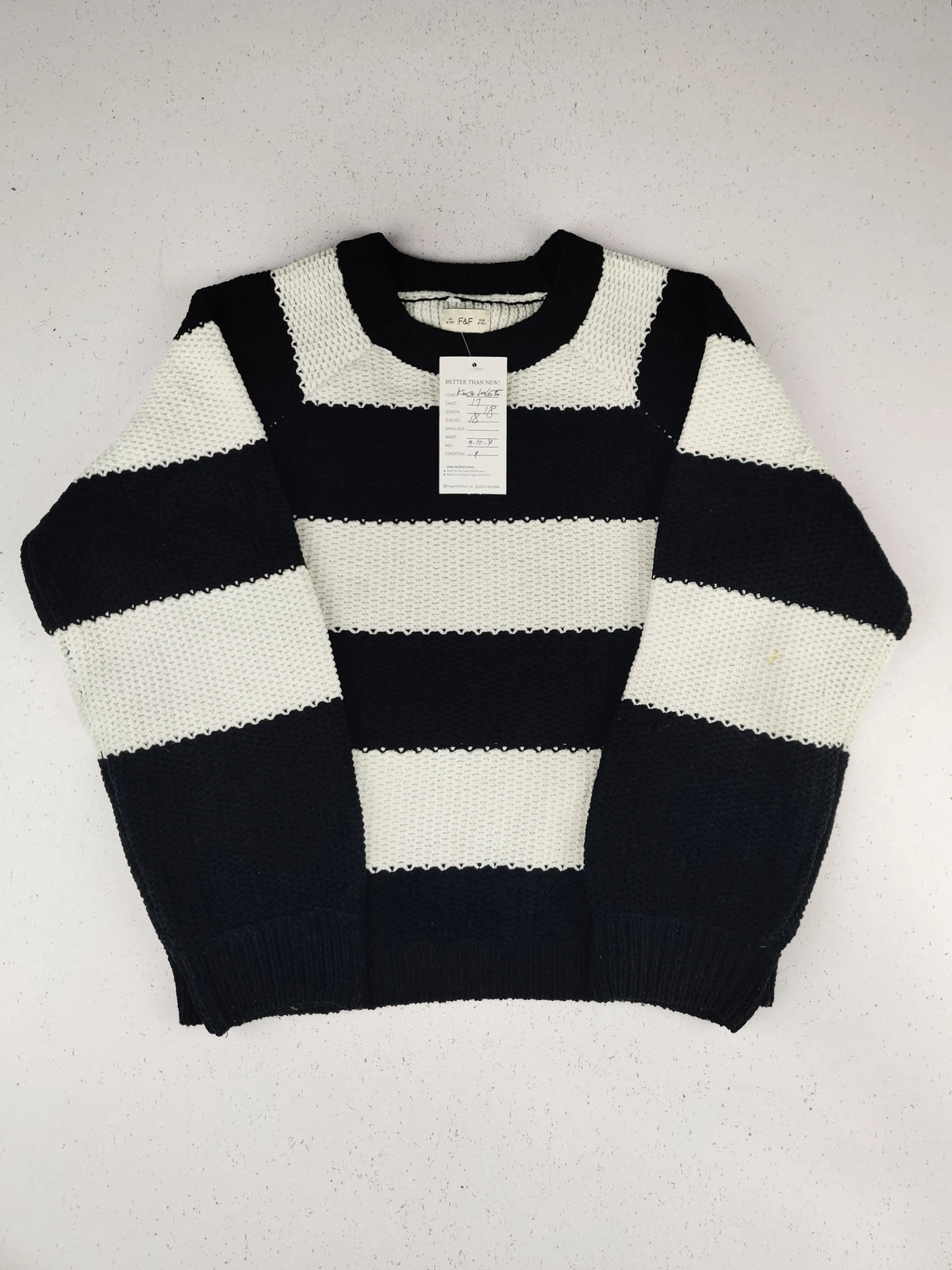 Buy online pre-used pre-loved 100% authentic & Original branded F&F (KWG-10655) available in Pakistan. Top international brands avilable.