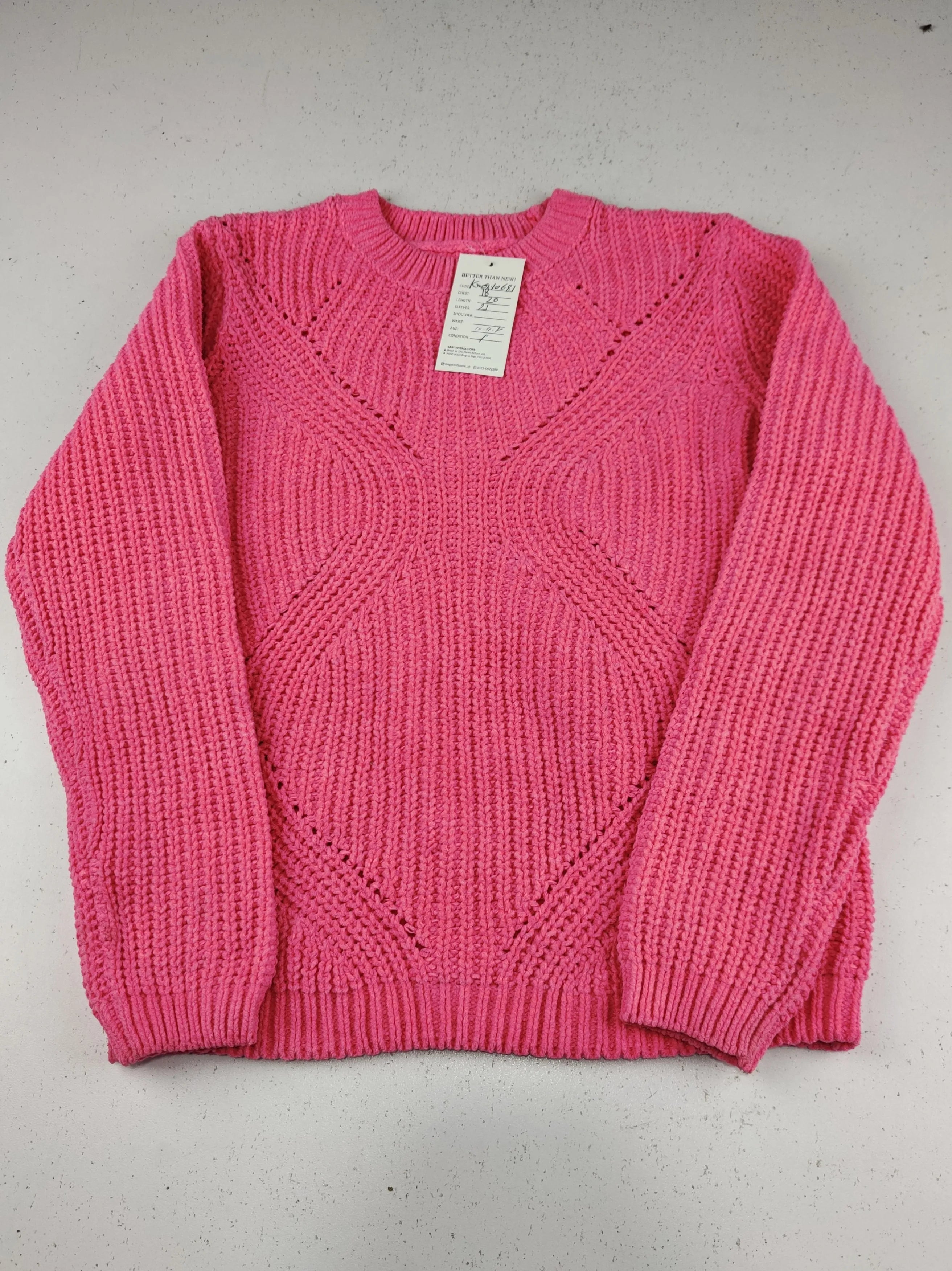 Buy online pre-used pre-loved 100% authentic & Original branded F&F (KWG-10681) available in Pakistan. Top international brands avilable.