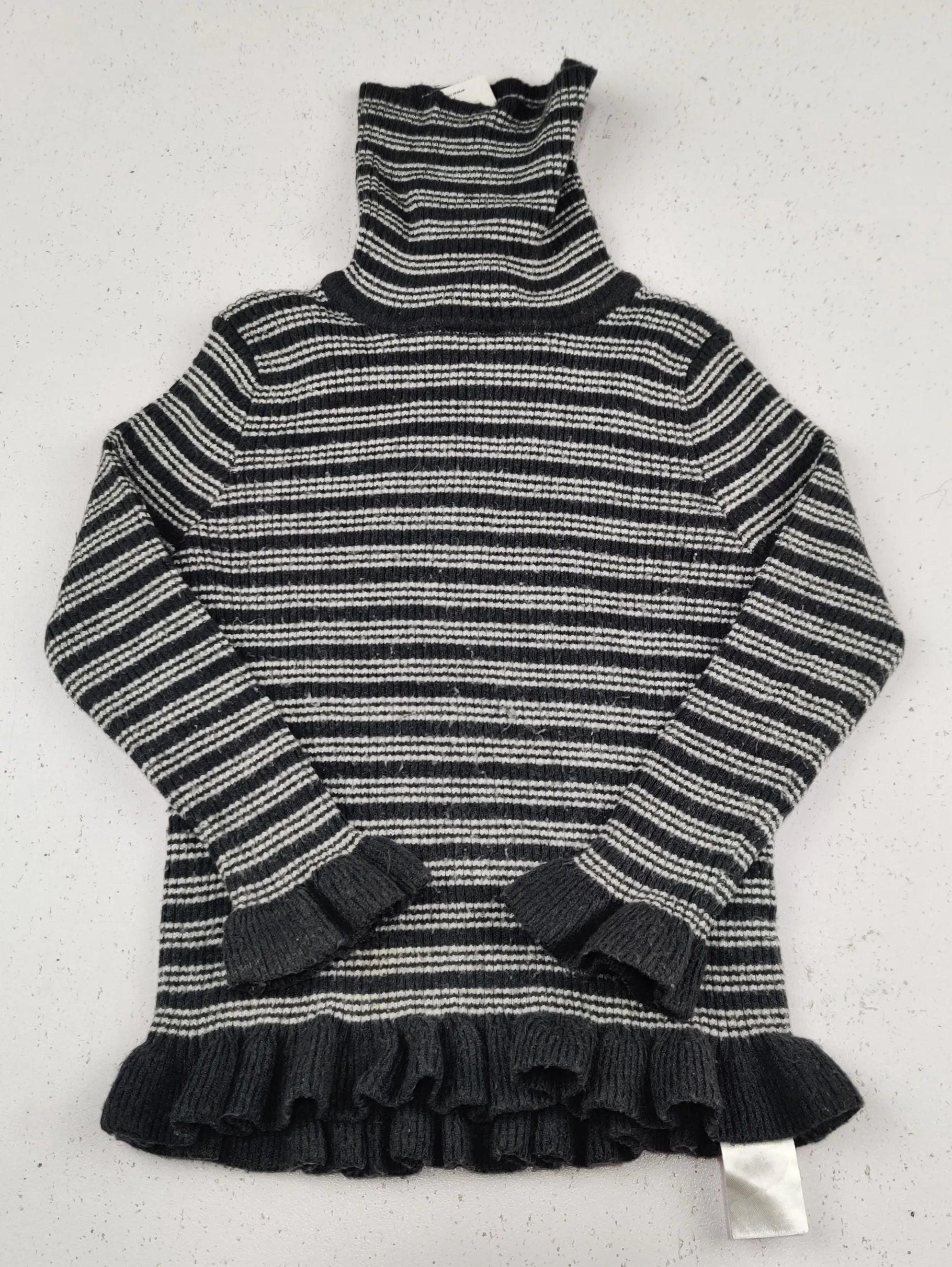 Buy online pre-used pre-loved 100% authentic & Original branded Primark (KWG-10710) available in Pakistan. Top international brands avilable.