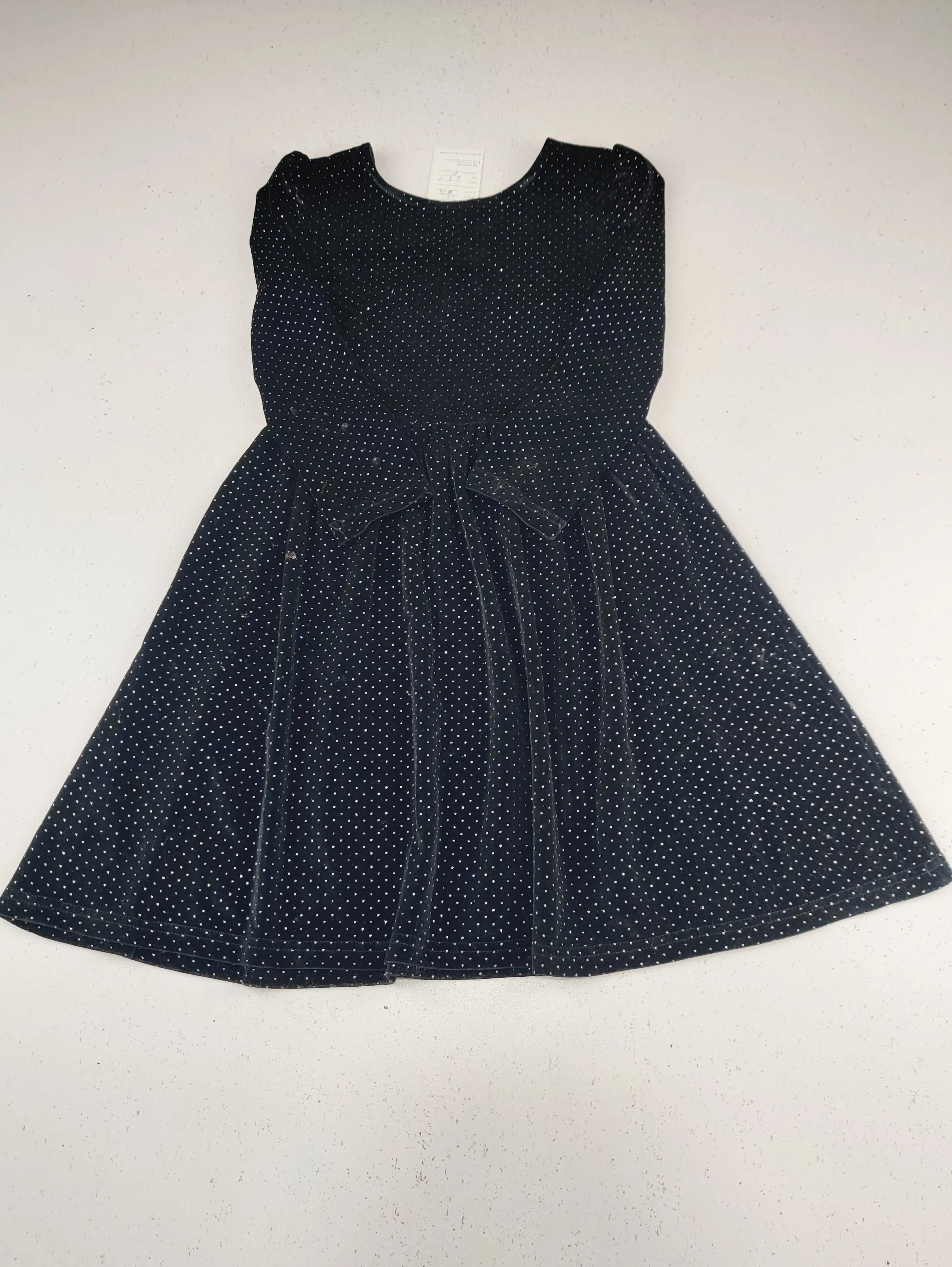 Buy online pre-used pre-loved 100% authentic & Original branded Leigh Tucker (KWG-10711) available in Pakistan. Top international brands avilable.