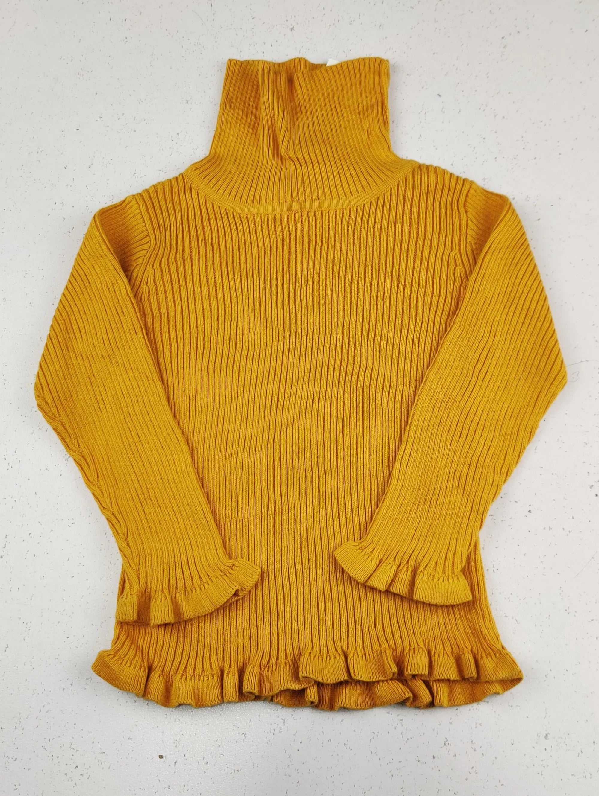 Buy online pre-used pre-loved 100% authentic & Original branded Unknown Brand (KWG-10742) available in Pakistan. Top international brands avilable.