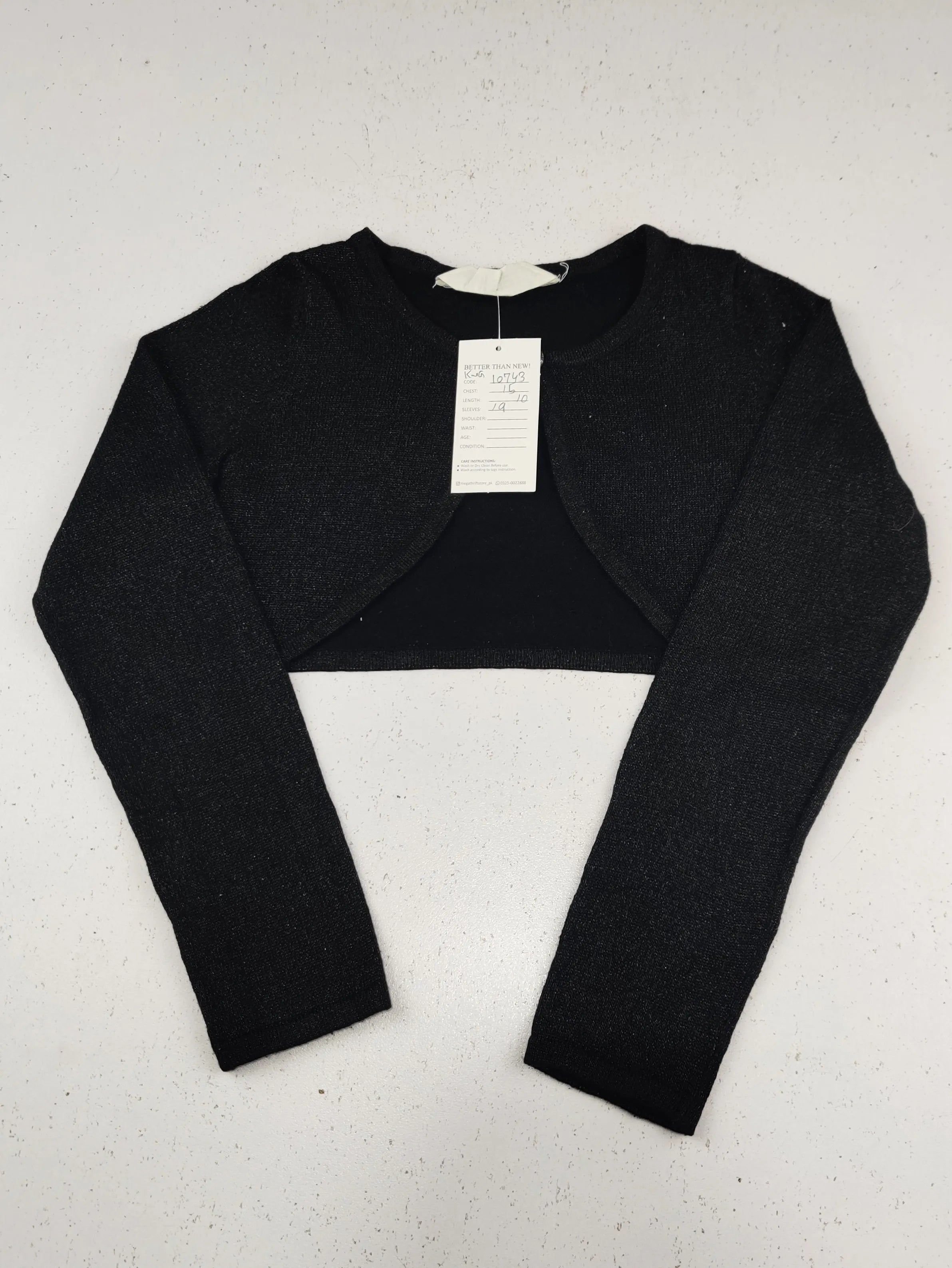 Buy online pre-used pre-loved 100% authentic & Original branded H&M (KWG-10743) available in Pakistan. Top international brands avilable.