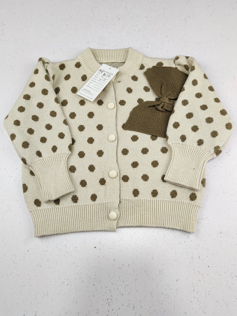 Buy online pre-used pre-loved 100% authentic & Original branded Unknown Brand (KWG-10775) available in Pakistan. Top international brands avilable.