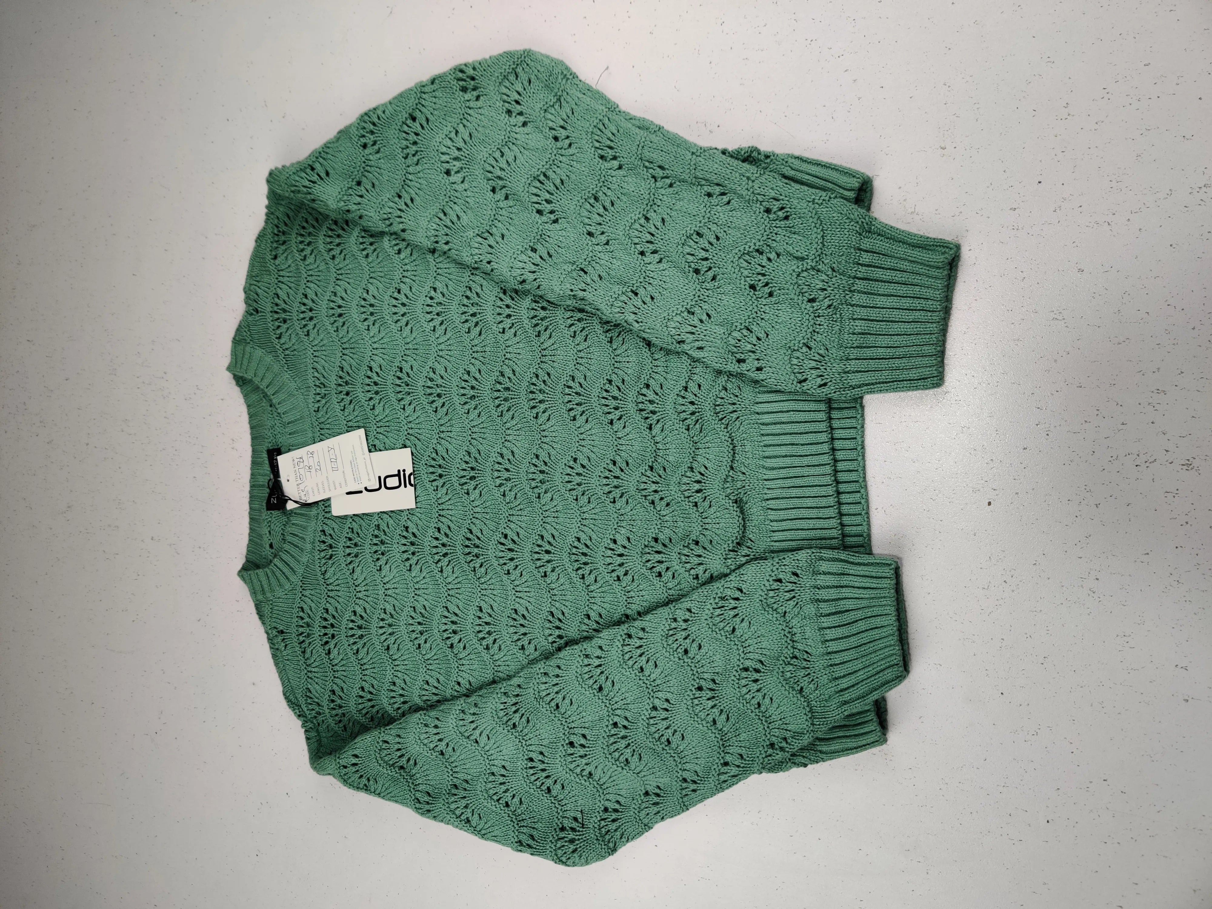 Buy online pre-used pre-loved 100% authentic & Original branded Zudio (KWG-10781) available in Pakistan. Top international brands avilable.