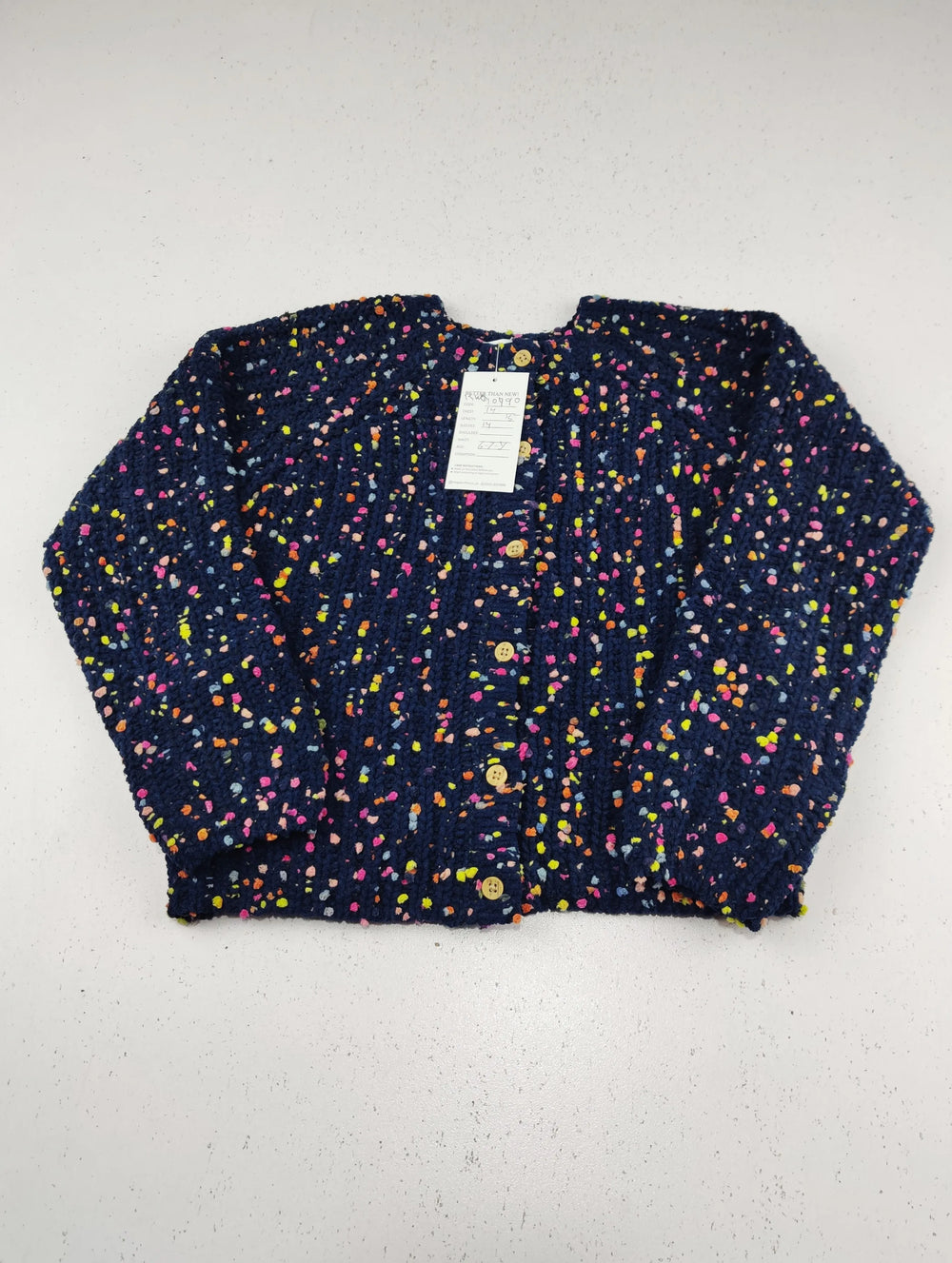 Buy online pre-used pre-loved 100% authentic & Original branded Marks & Spencer (KWG-10790) available in Pakistan. Top international brands avilable.