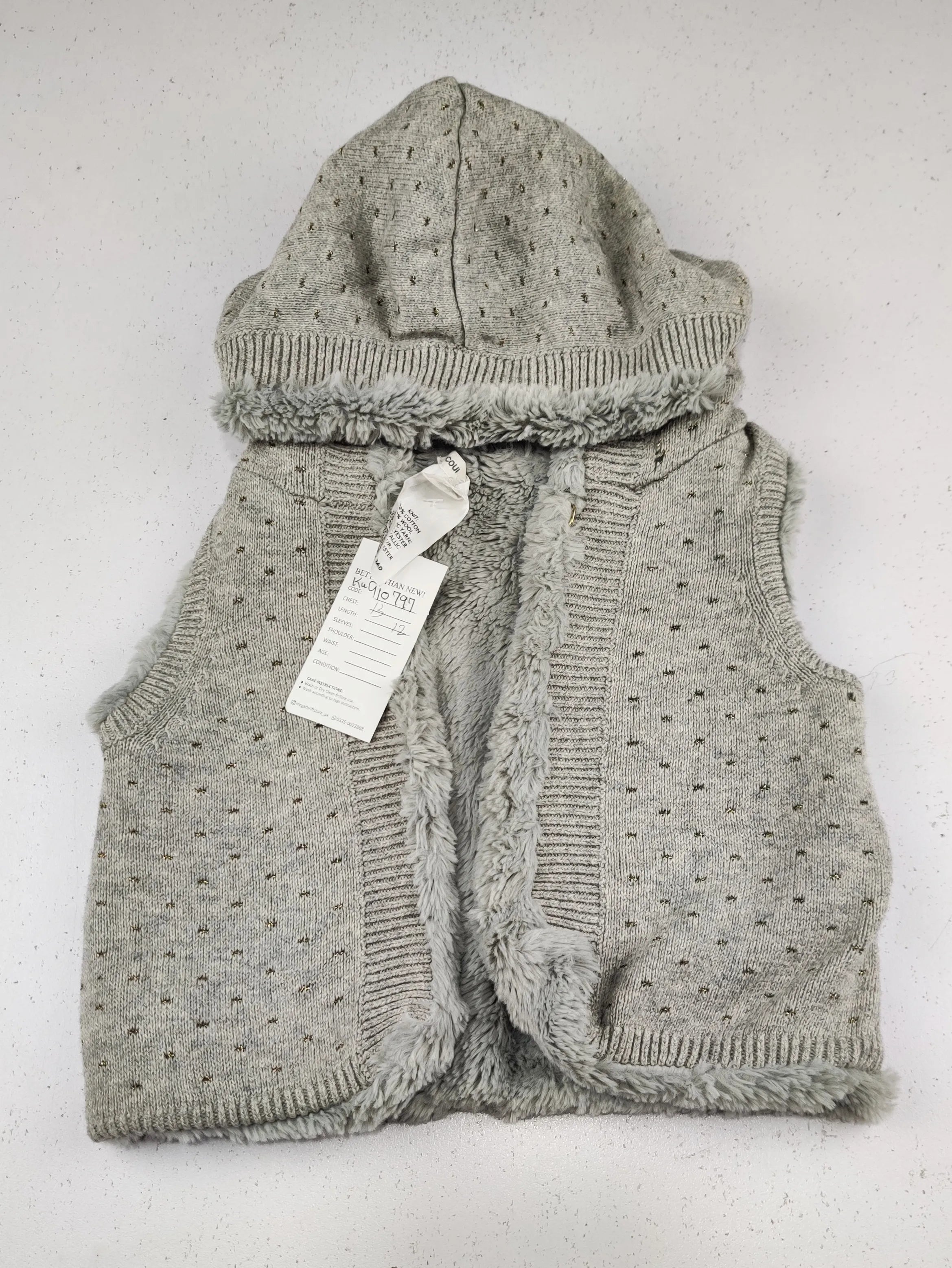 Buy online pre-used pre-loved 100% authentic & Original branded Country Road (KWG-10797) available in Pakistan. Top international brands avilable.