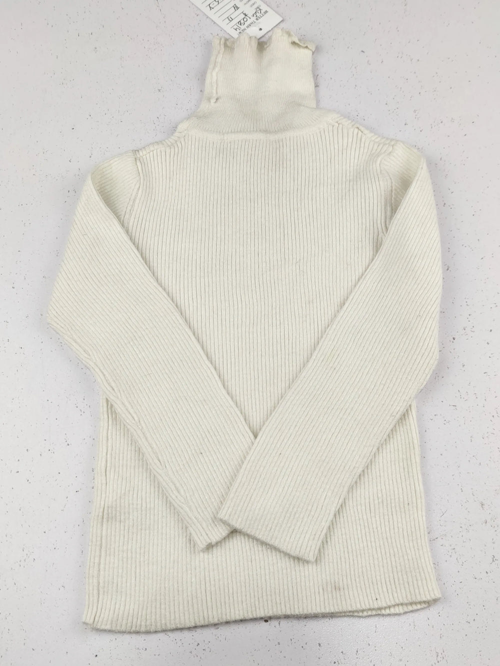 Buy online pre-used pre-loved 100% authentic & Original branded Unknown Brand (KWG-10814) available in Pakistan. Top international brands avilable.