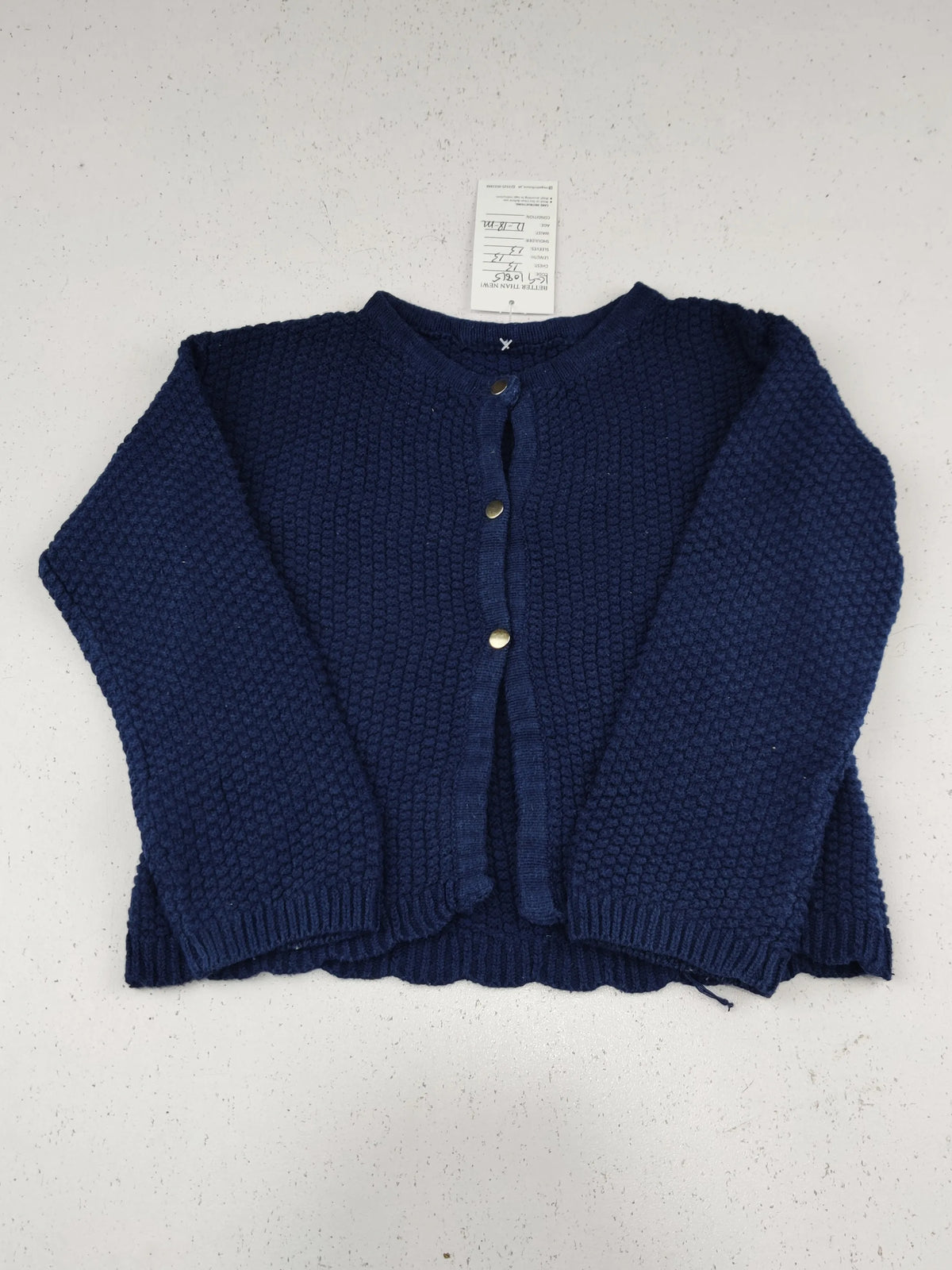 Buy online pre-used pre-loved 100% authentic & Original branded Unknown Brand (KWG-10815) available in Pakistan. Top international brands avilable.
