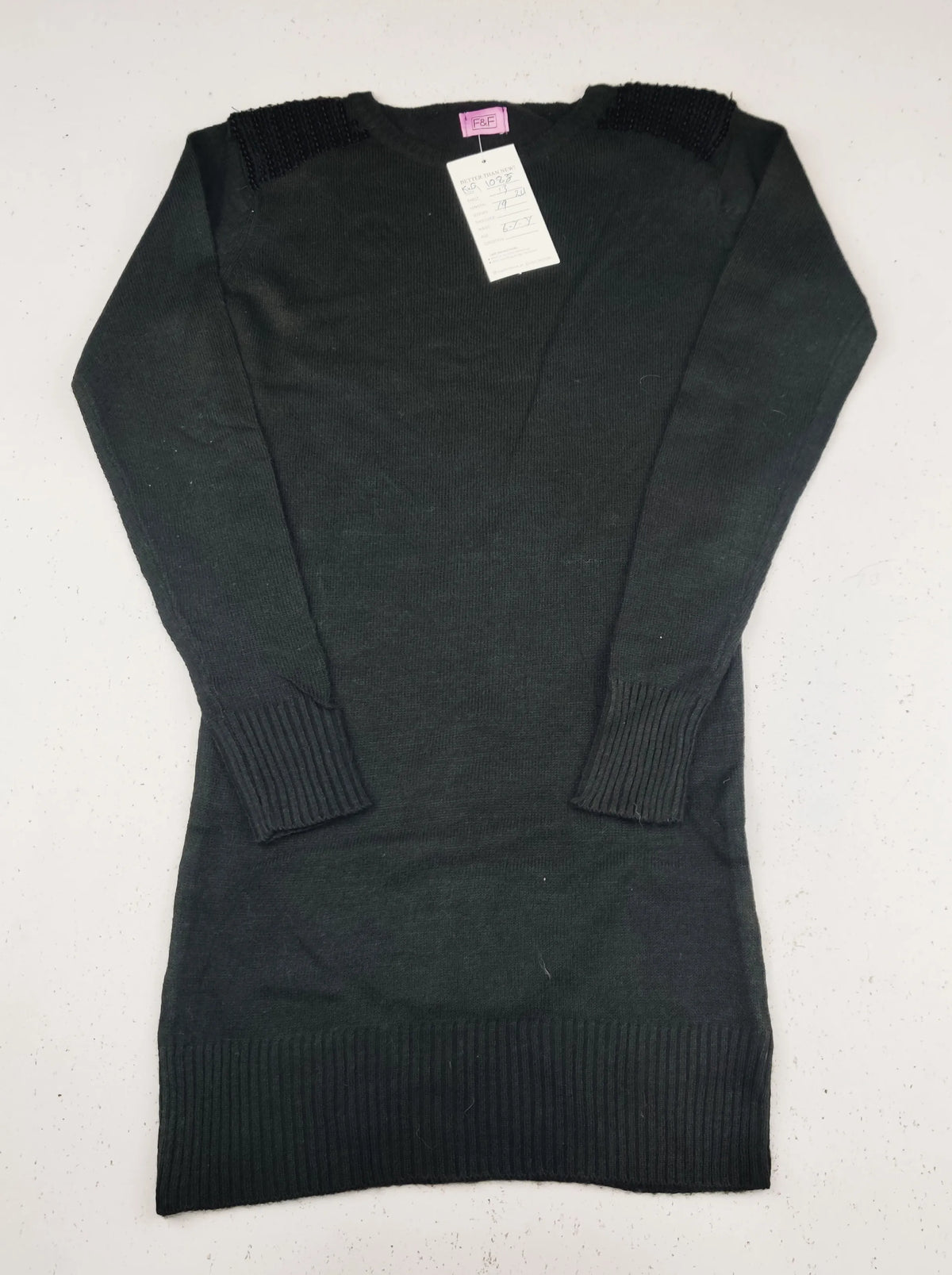 Buy online pre-used pre-loved 100% authentic & Original branded F&F (KWG-10835) available in Pakistan. Top international brands avilable.