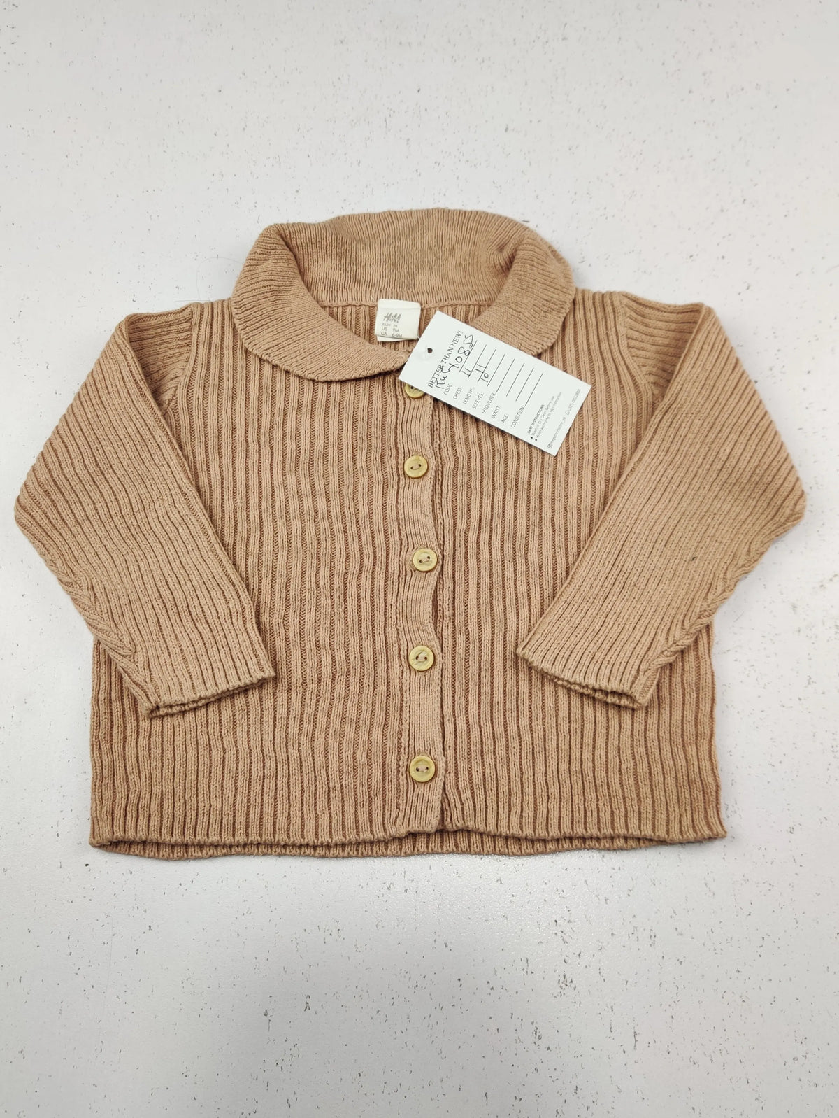 Buy online pre-used pre-loved 100% authentic & Original branded H&M (KWG-10855) available in Pakistan. Top international brands avilable.