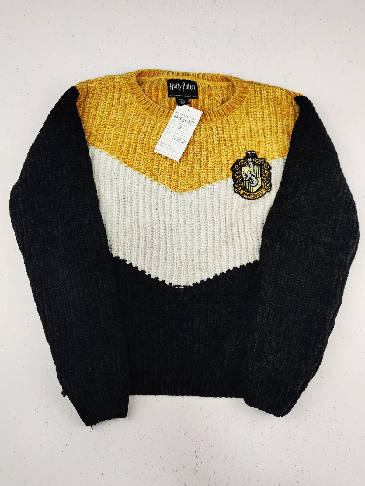 Buy online pre-used pre-loved 100% authentic & Original branded Harry Potter (KWG-10945) available in Pakistan. Top international brands avilable.