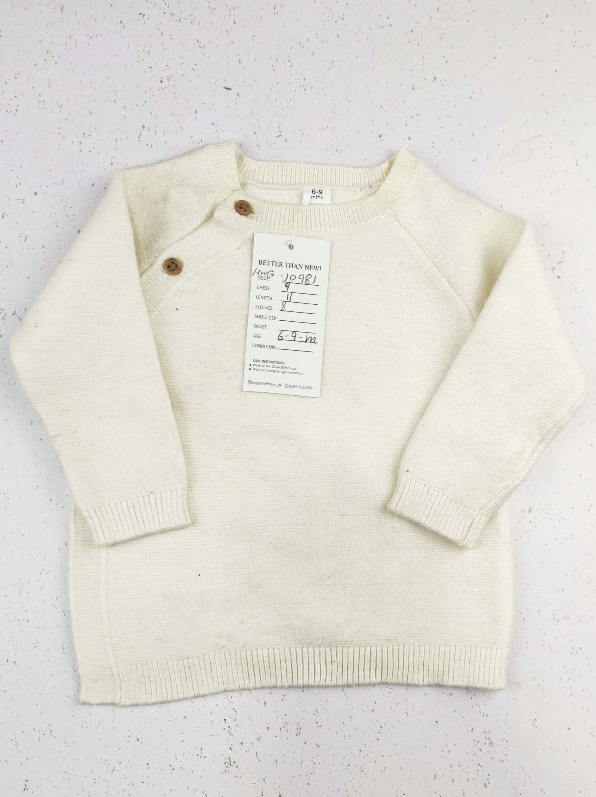 Buy online pre-used pre-loved 100% authentic & Original branded Marks & Spencer (KWG-10981) available in Pakistan. Top international brands avilable.