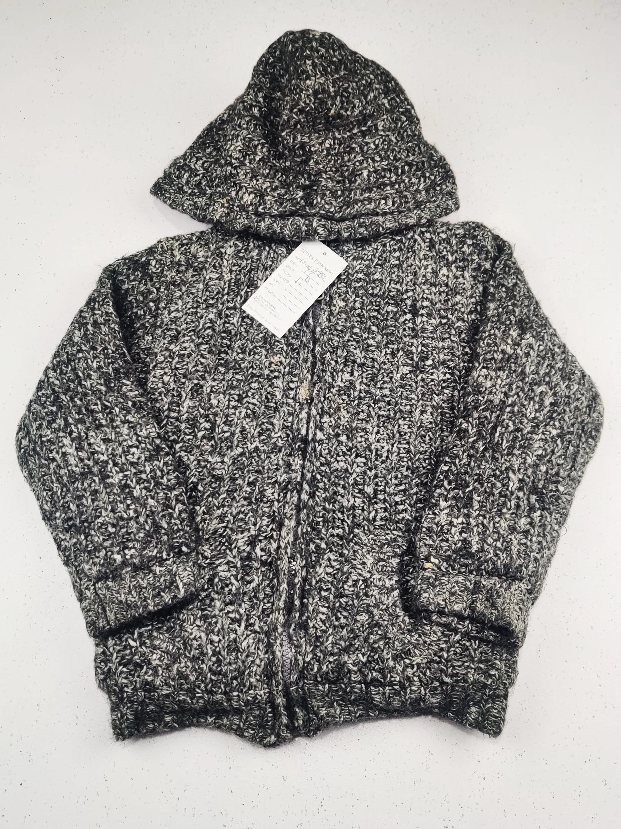 Buy online pre-used pre-loved 100% authentic & Original branded Unknown Brand (KWG-10986) available in Pakistan. Top international brands avilable.