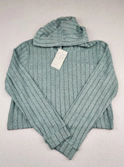 Buy online pre-used pre-loved 100% authentic & Original branded Unknown Brand (KWG-11018) available in Pakistan. Top international brands avilable.