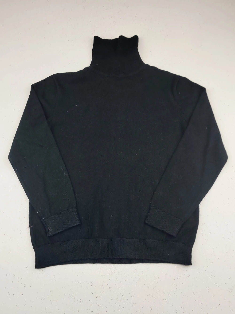 Buy online pre-used pre-loved 100% authentic & Original branded Zara (KWG-11193) available in Pakistan. Top international brands avilable.