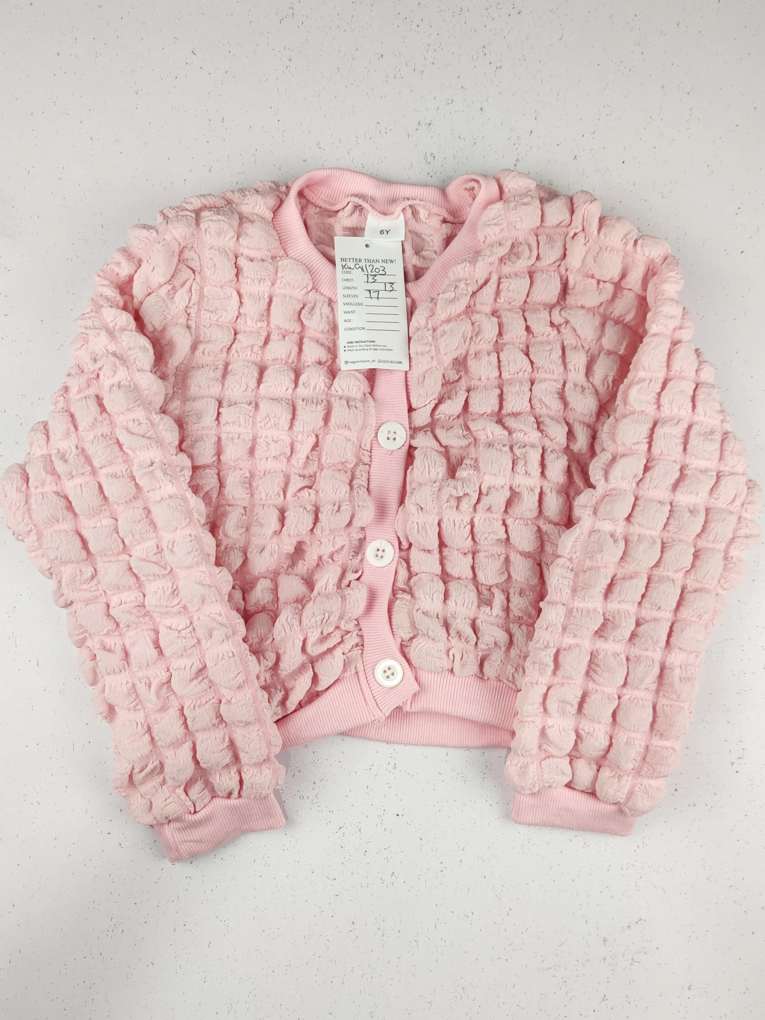 Buy online pre-used pre-loved 100% authentic & Original branded Unknown Brand (KWG-11203) available in Pakistan. Top international brands avilable.