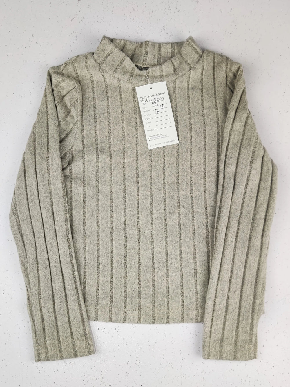 Buy online pre-used pre-loved 100% authentic & Original branded Unknown Brand (KWG-11206) available in Pakistan. Top international brands avilable.
