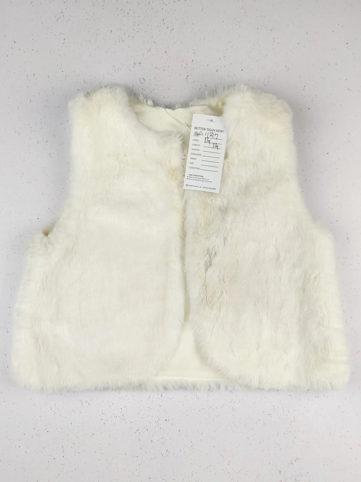 Buy online pre-used pre-loved 100% authentic & Original branded Dunnes Stores (KWG-11217) available in Pakistan. Top international brands avilable.