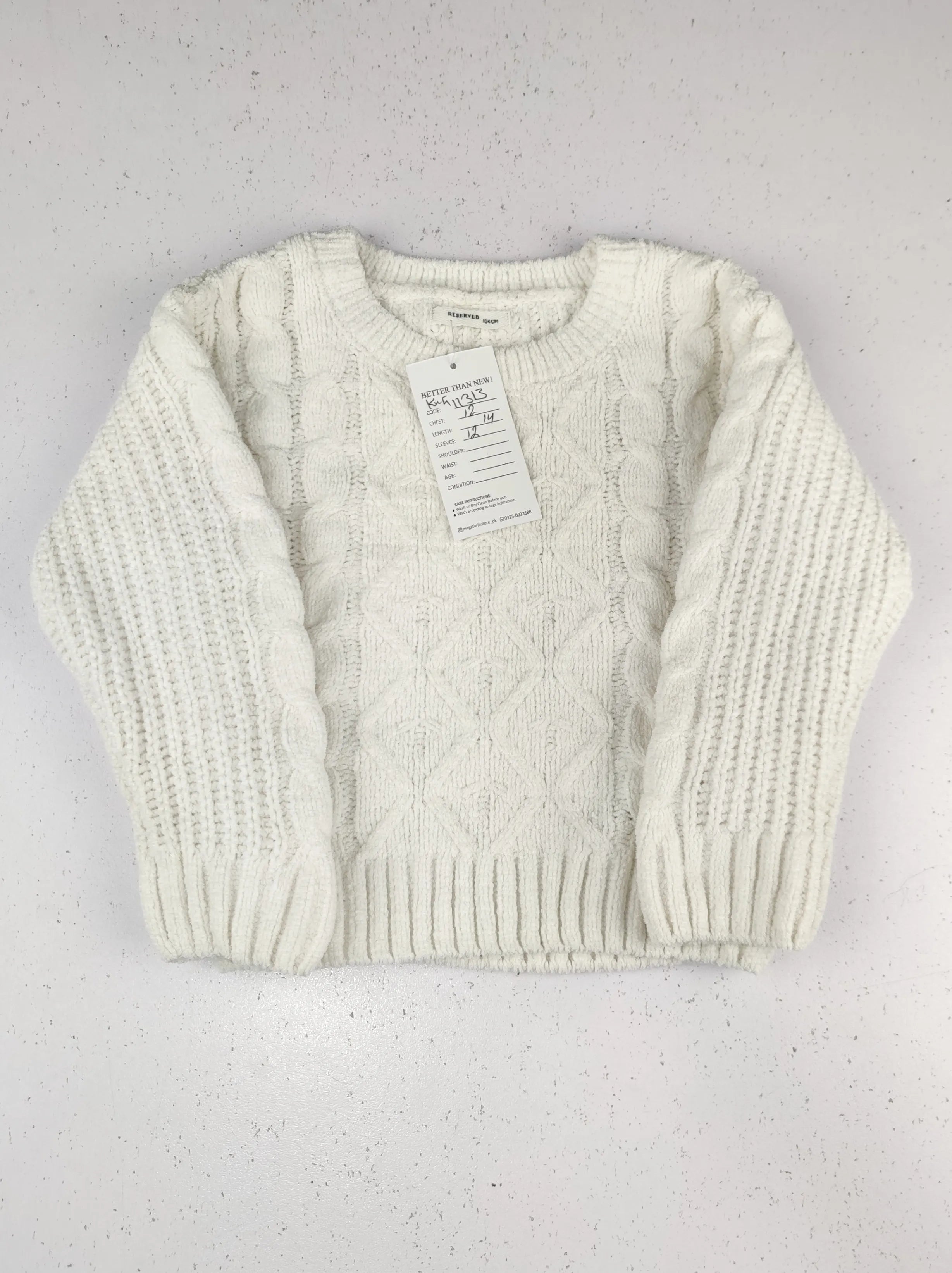 Buy online pre-used pre-loved 100% authentic & Original branded Reserved (KWG-11313) available in Pakistan. Top international brands avilable.