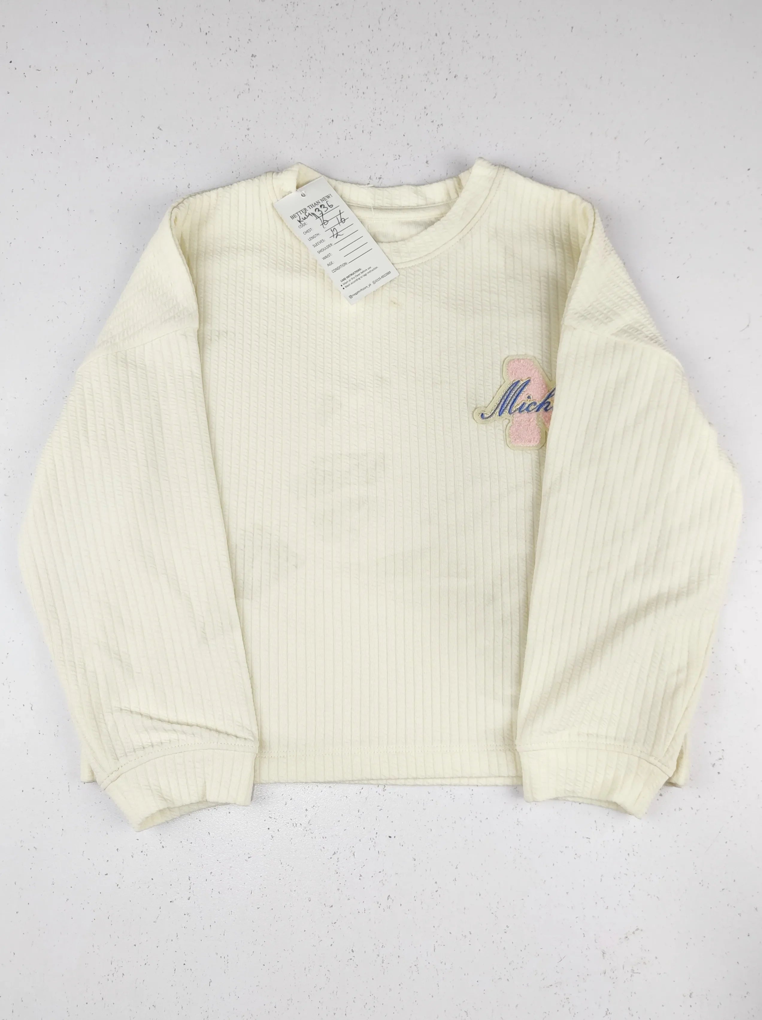 Buy online pre-used pre-loved 100% authentic & Original branded Unknown Brand (KWG-11336) available in Pakistan. Top international brands avilable.