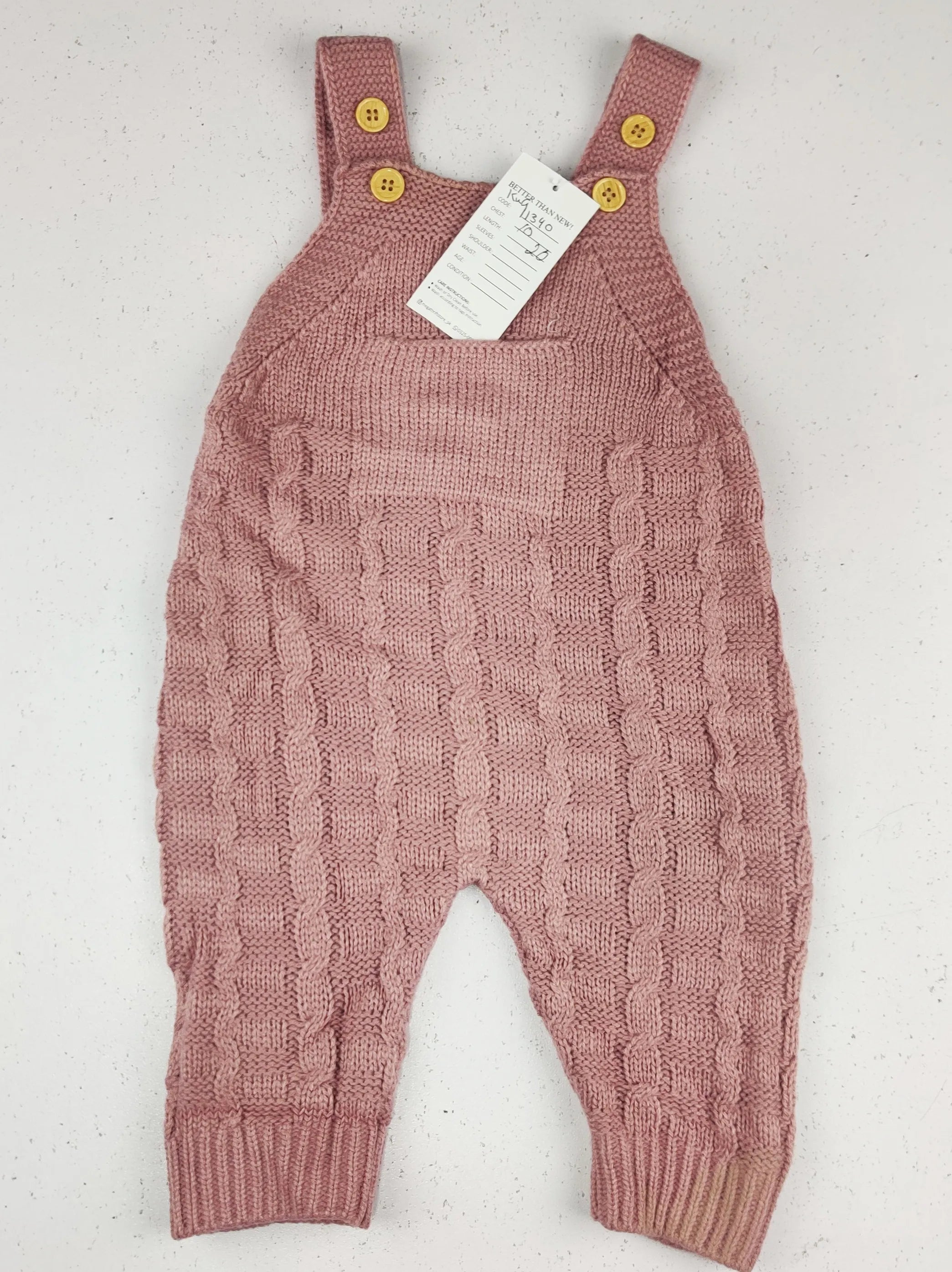 Buy online pre-used pre-loved 100% authentic & Original branded Unknown Brand (KWG-11340) available in Pakistan. Top international brands avilable.