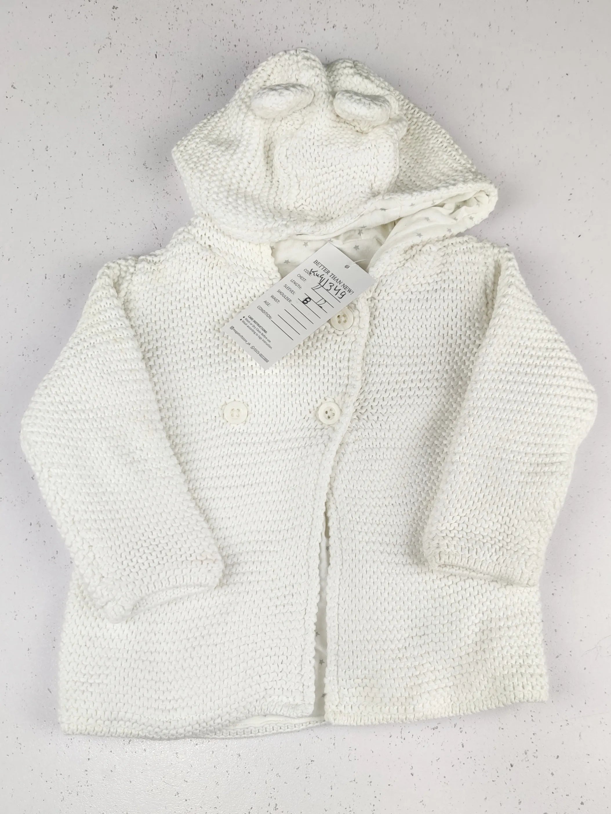 Buy online pre-used pre-loved 100% authentic & Original branded Marks & Spencer (KWG-11349) available in Pakistan. Top international brands avilable.